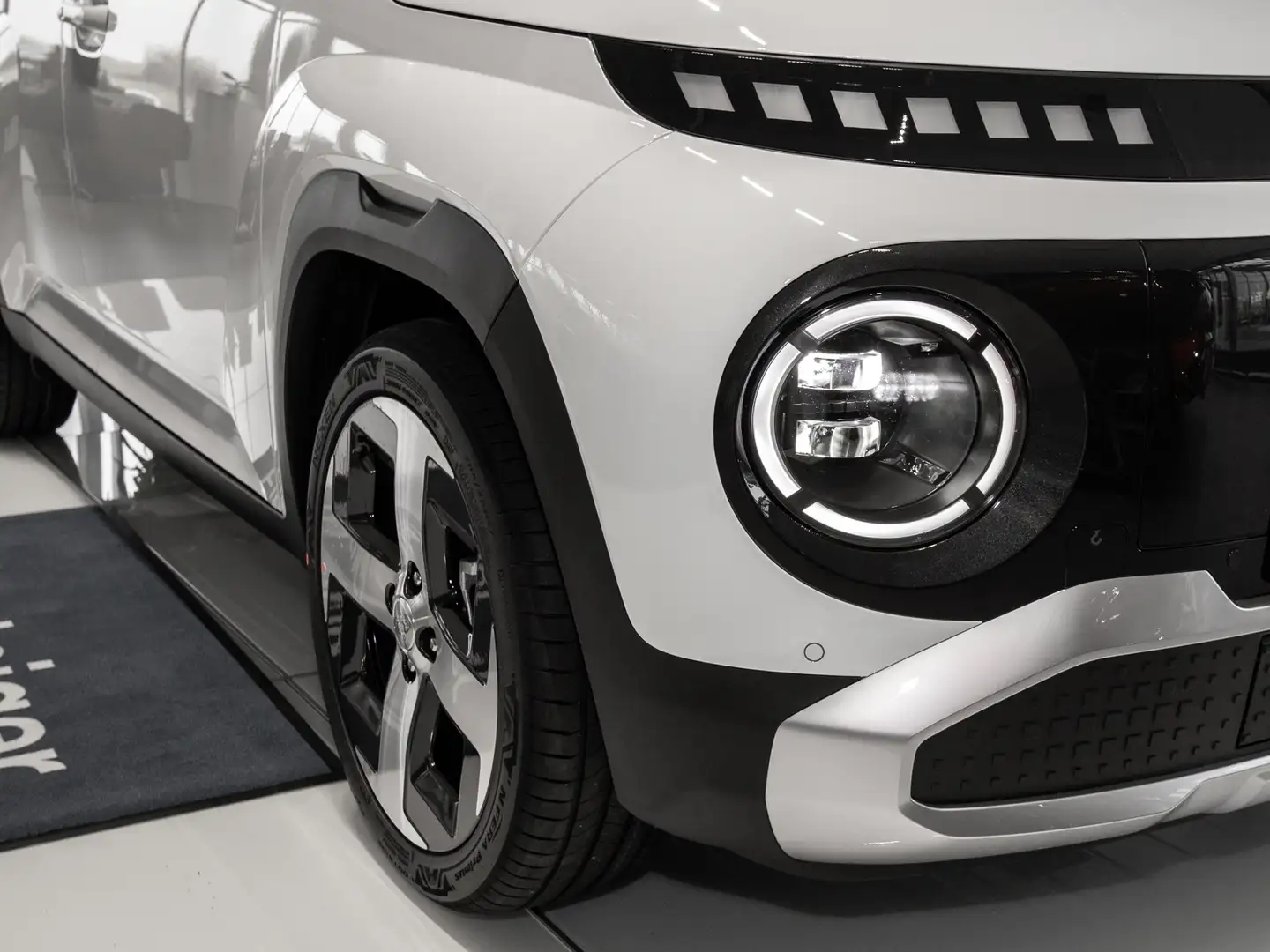 Hyundai Inster LED+NAVI+360°KAMERA+360 KM REICHWEITE Blanc - 2
