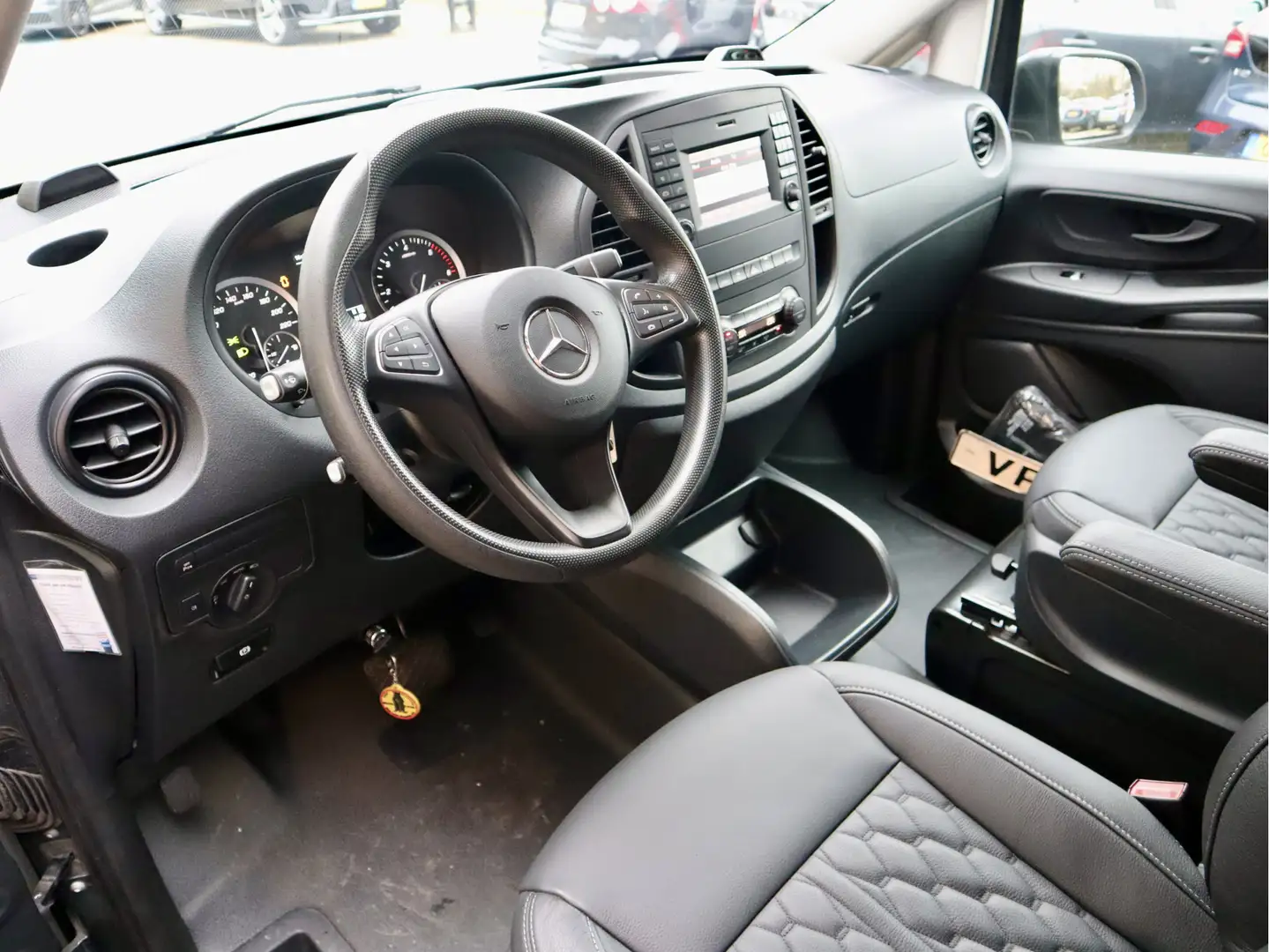 Mercedes-Benz Vito 116 CDI AUTOMAAT LANG LUXE DUBBELE CABINE Grijs - 2