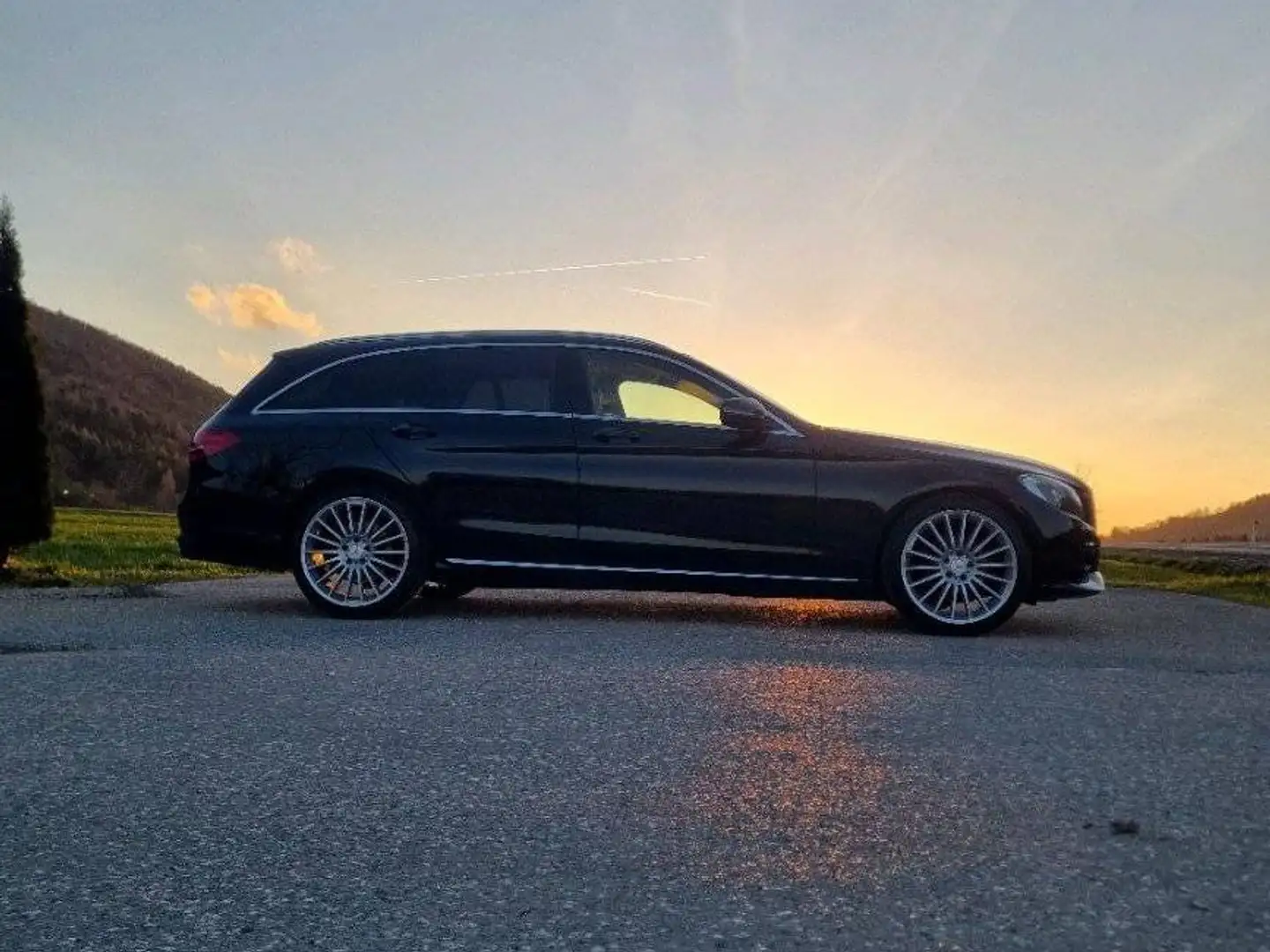 Mercedes-Benz 200 W205 Schwarz - 1