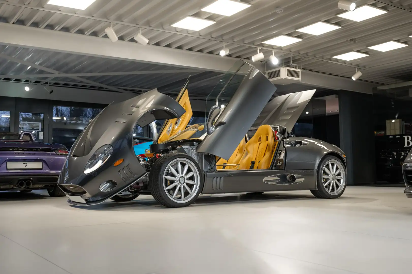 Spyker C8 Spyder 4.2 Widebody 405pk Grau - 1