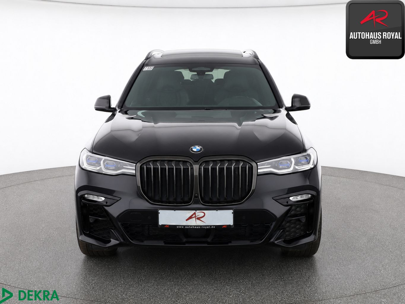 BMW X7 X7 M50i 7 SITZE M MULTIFUNKTIONSSITZE,LASER,B+W — photo 8