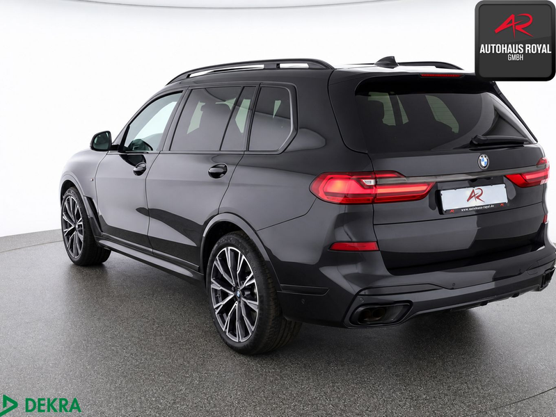 BMW X7 X7 M50i 7 SITZE M MULTIFUNKTIONSSITZE,LASER,B+W — photo 3