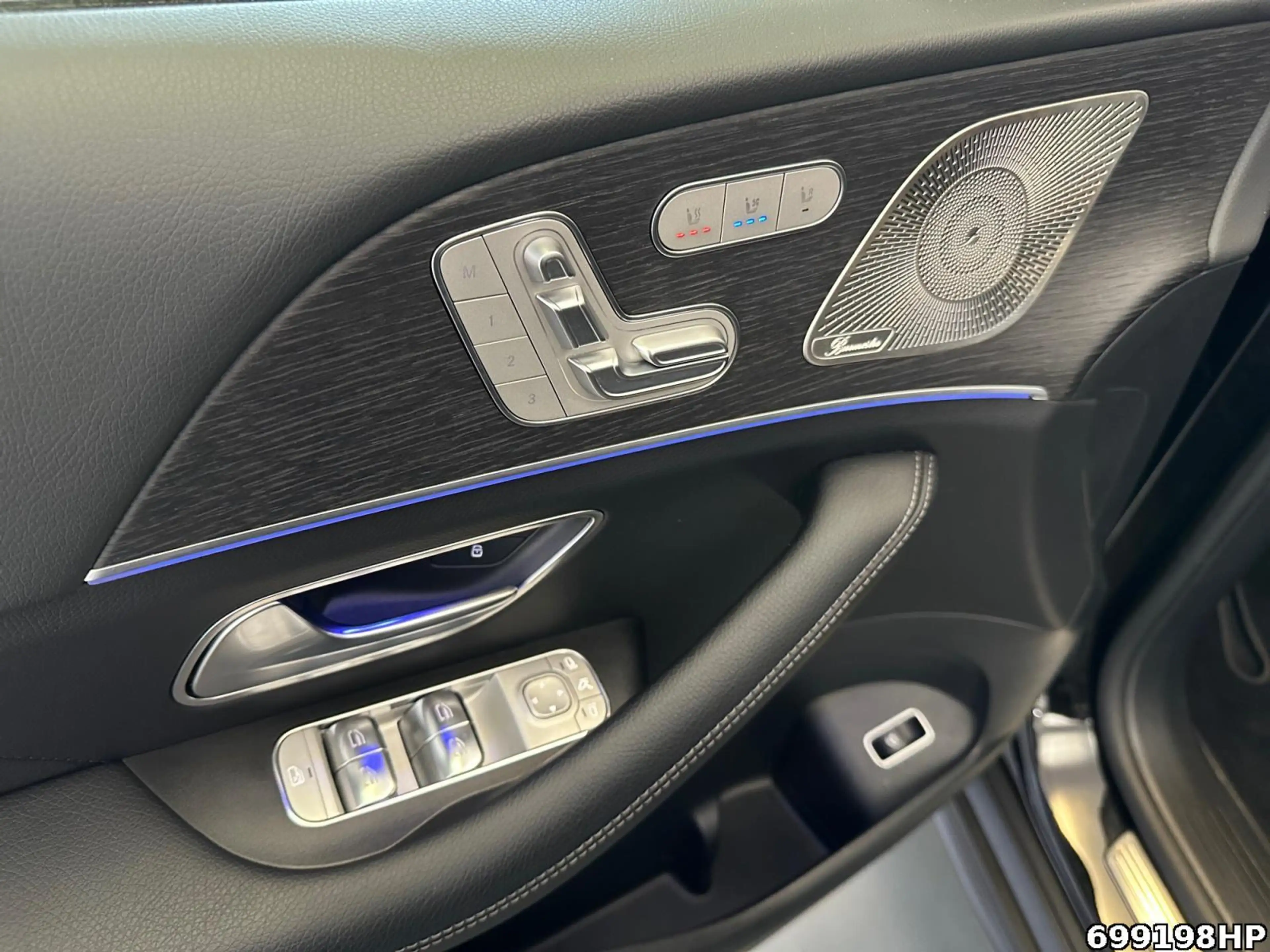 Mercedes-Benz GLS 450 d 4M Premium+ Pano AHK 360 Burmester — photo 14
