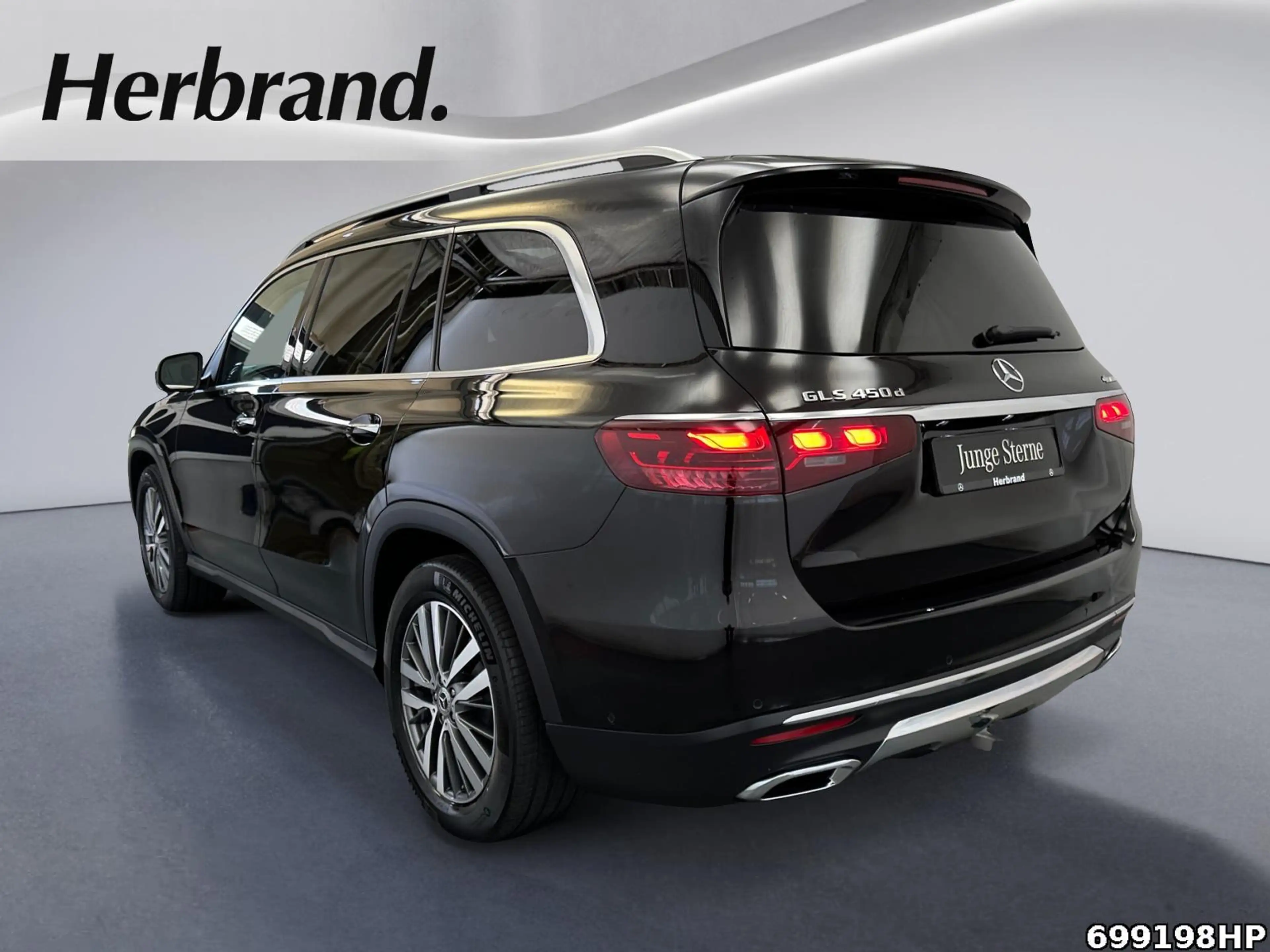 Mercedes-Benz GLS 450 d 4M Premium+ Pano AHK 360 Burmester — photo 4