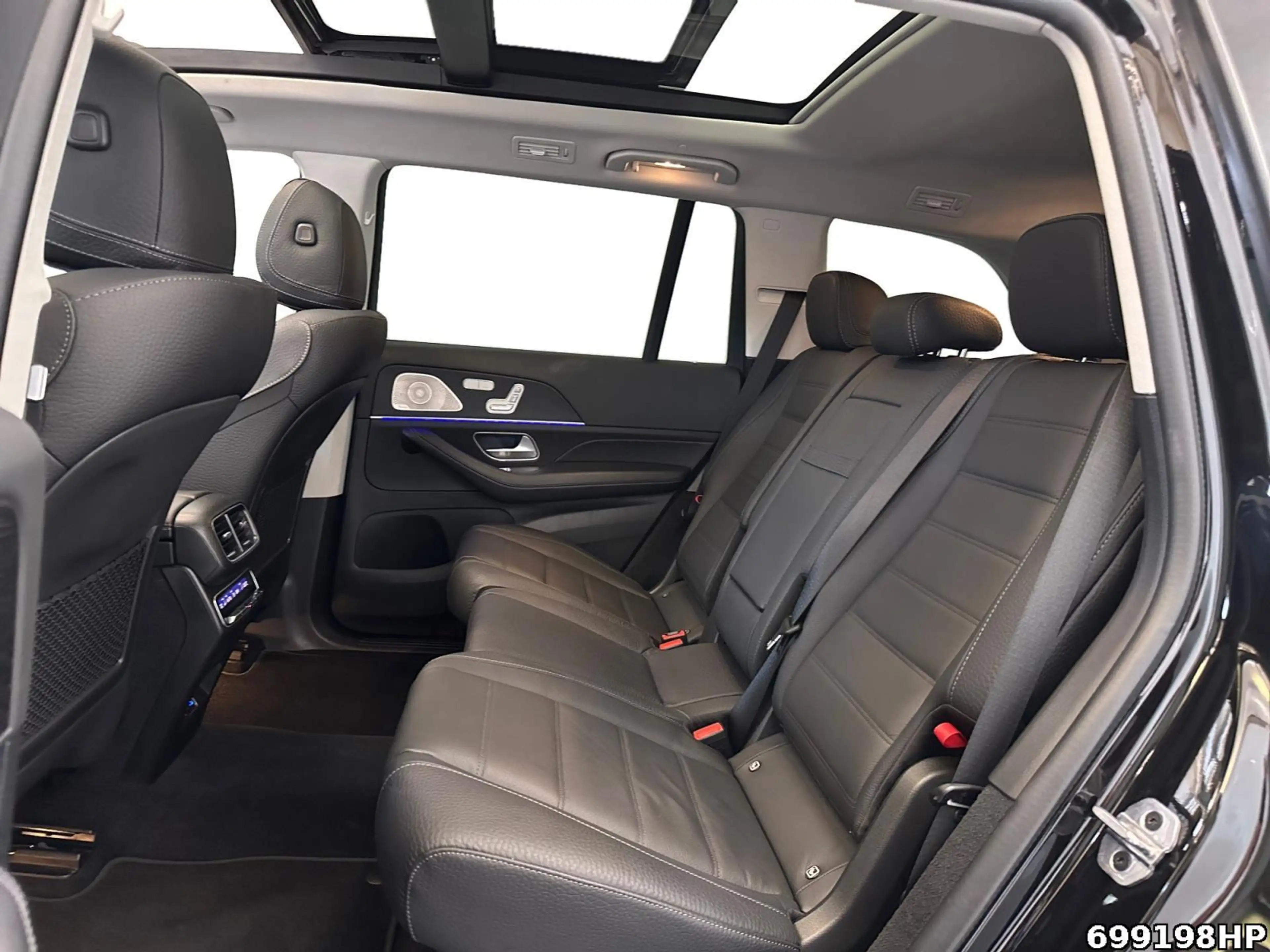 Mercedes-Benz GLS 450 d 4M Premium+ Pano AHK 360 Burmester — photo 12