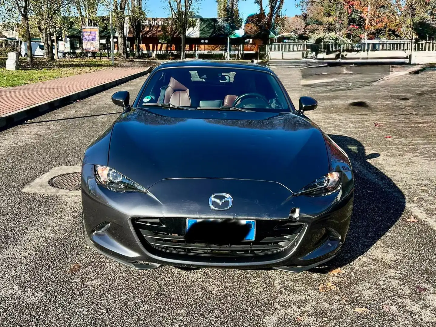 Mazda MX-5 RF SKYACTIV-G 160 Exclusive-Line Gri - 2