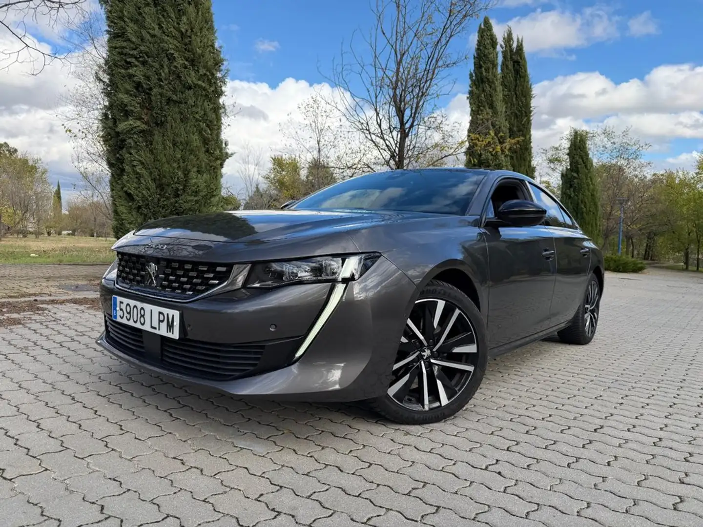 Peugeot 508 5P GT BlueHDi 130 S&S EAT8 Gris - 1