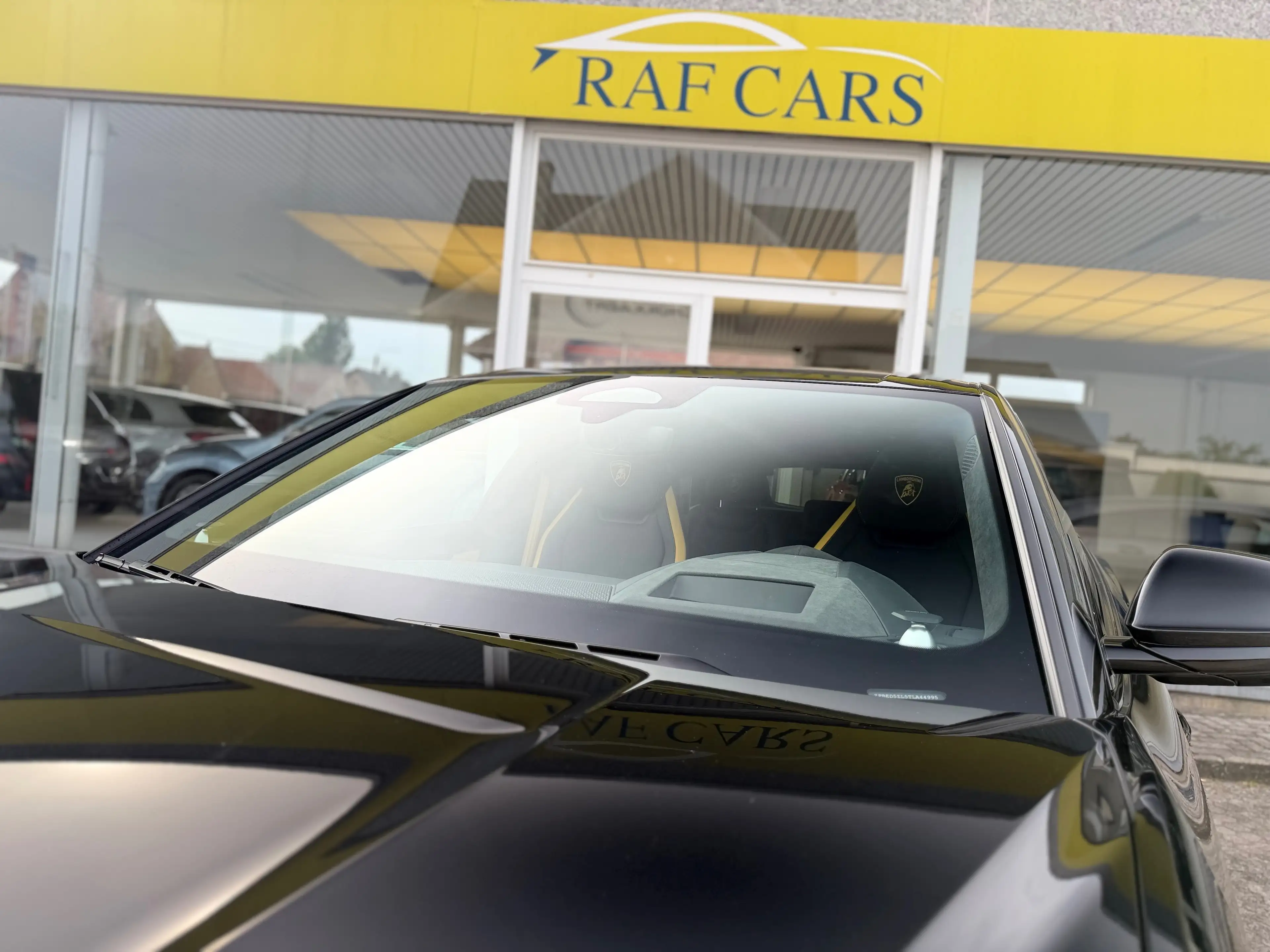 Lamborghini Urus Urus SE PHEV 4.0 BiTurbo V8 MY26 - CARBON - FULL OPTION! - — photo 7