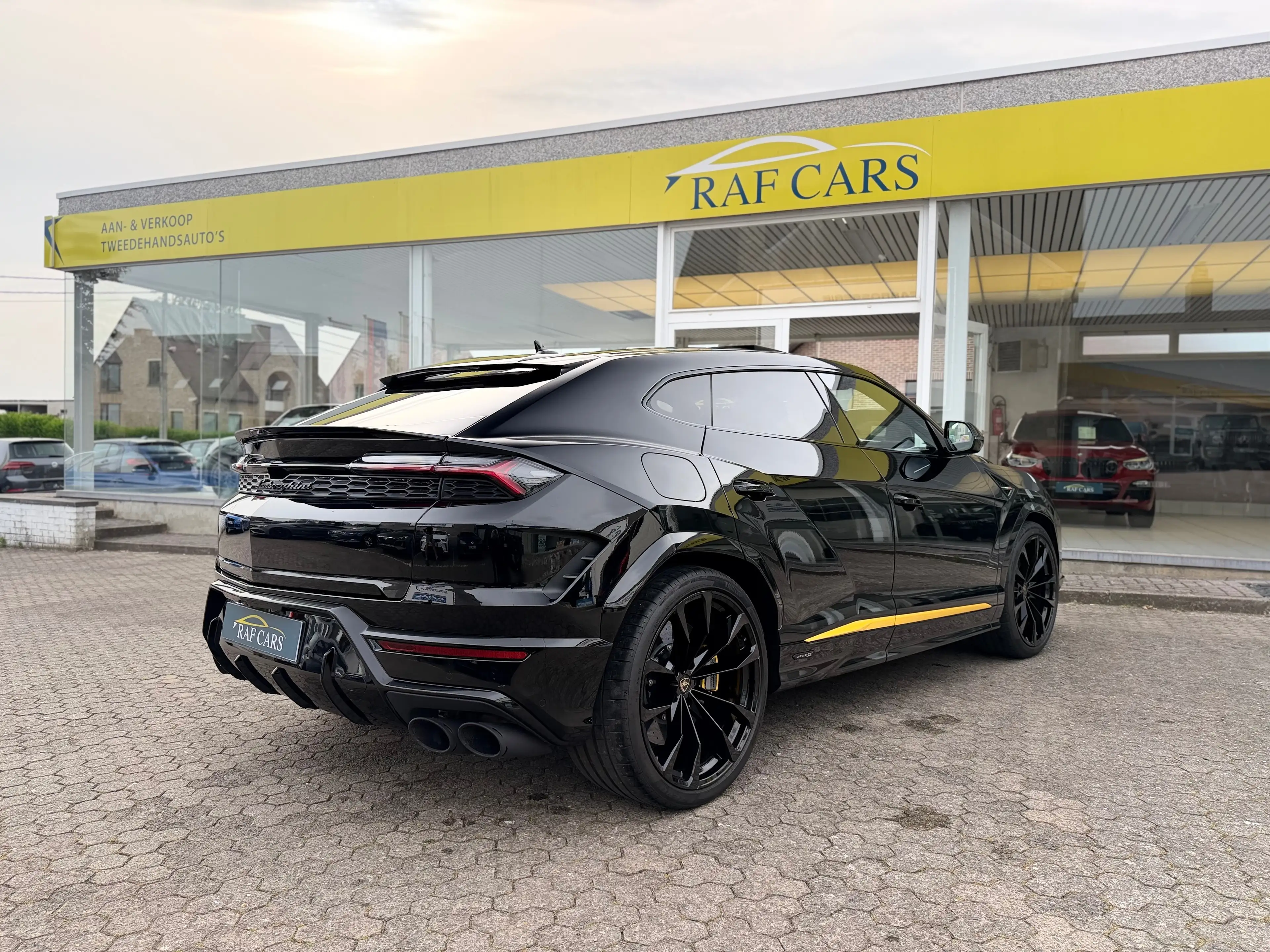 Lamborghini Urus Urus SE PHEV 4.0 BiTurbo V8 MY26 - CARBON - FULL OPTION! - — photo 12