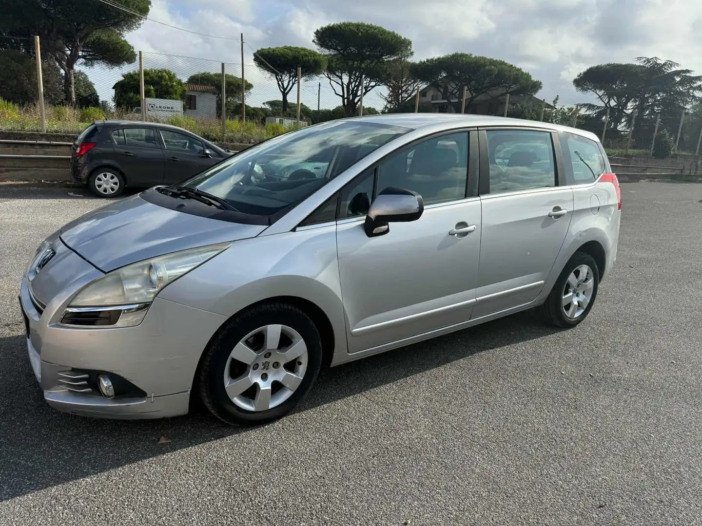 Peugeot 5008 5008 I 2009 2.0 hdi 16v Business Argento - 2