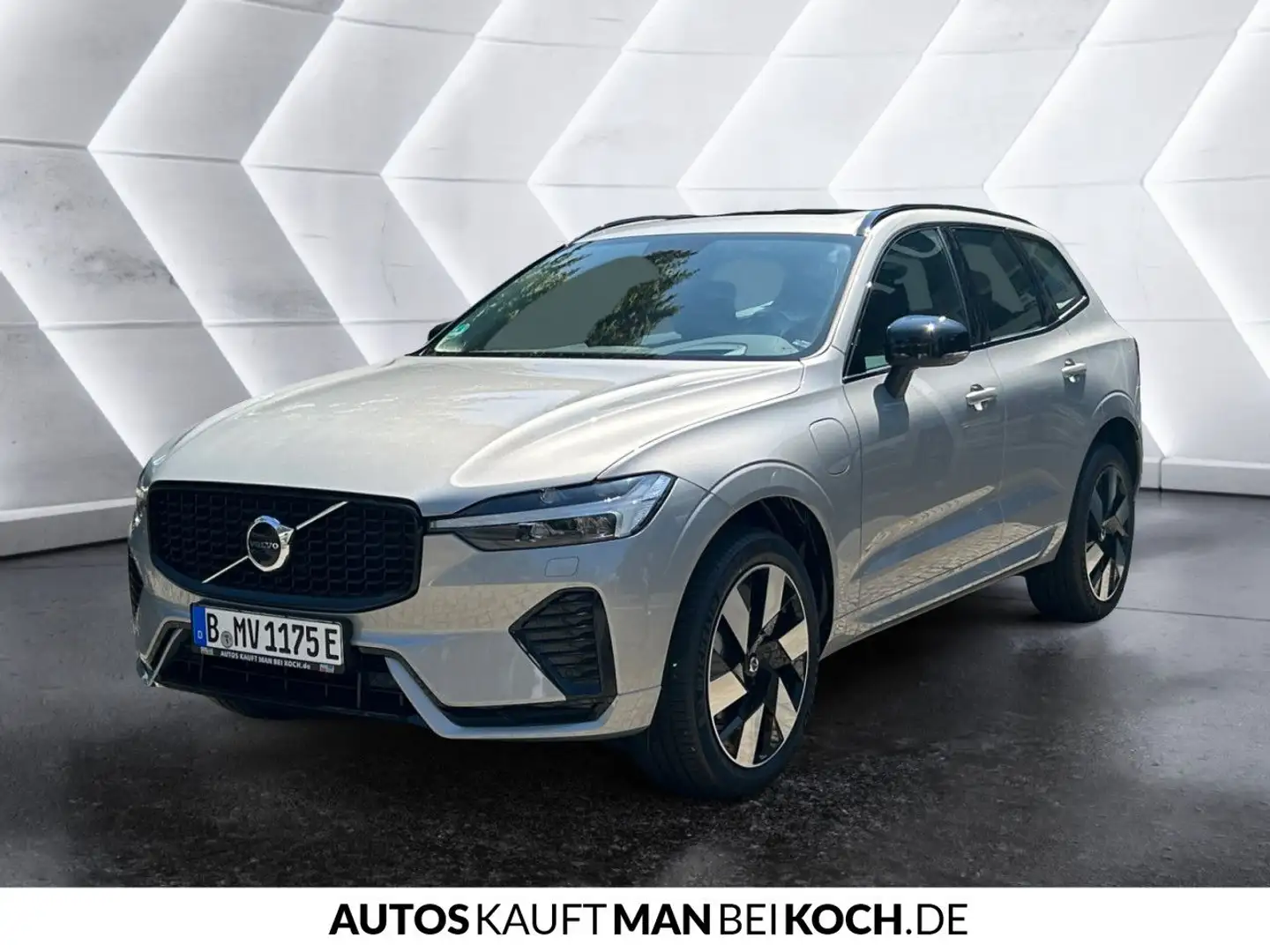 Volvo XC60 T8 AWD Plug-in Hybrid Ultra Dark Silber - 2