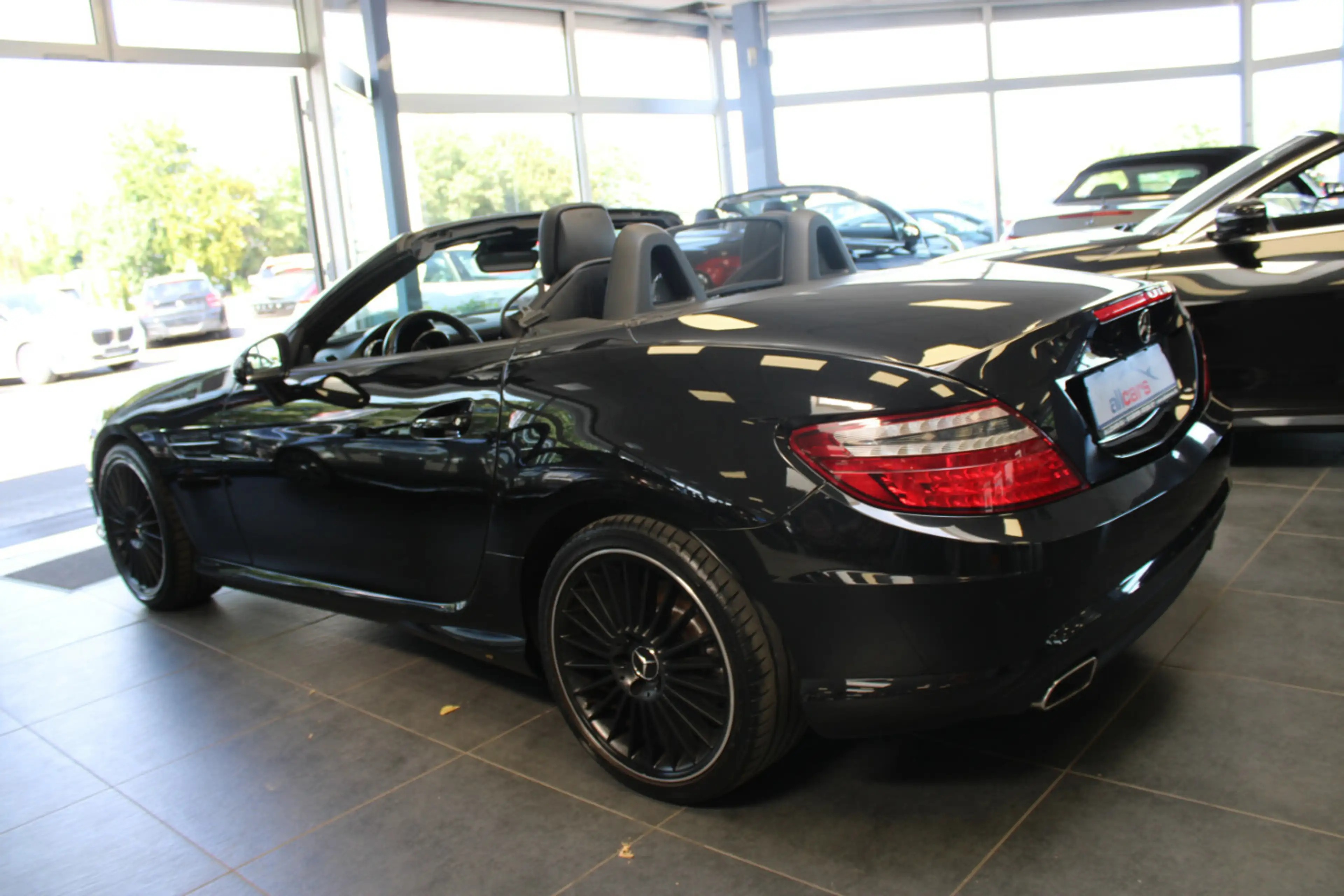 Mercedes-Benz SLK 200 AMG Edition - Panorama - — photo 4