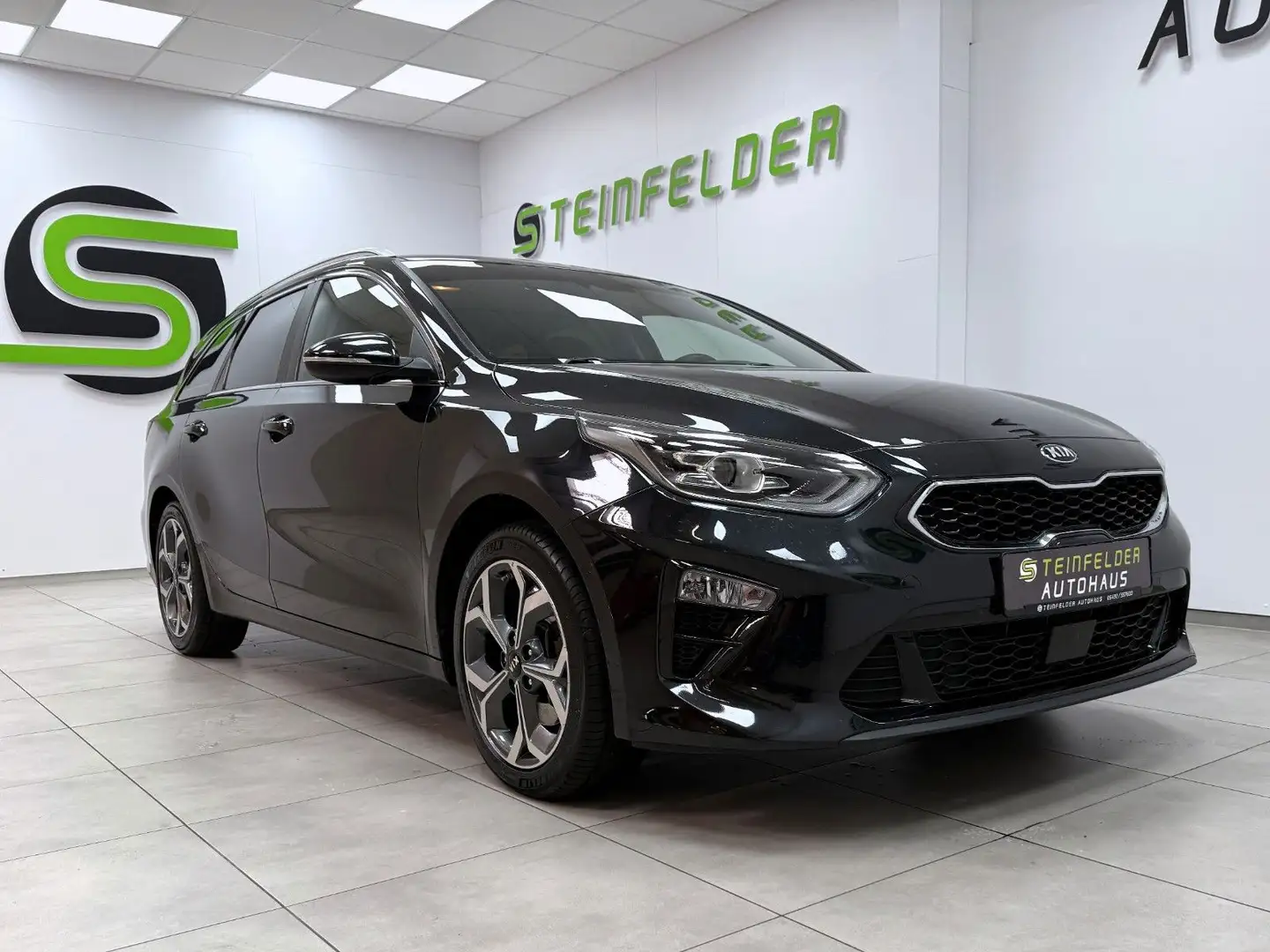 Kia Ceed SW / cee'd SW Ceed Sportswagon 1.6 CRDi Spirit / RKAM / AHK Schwarz - 1