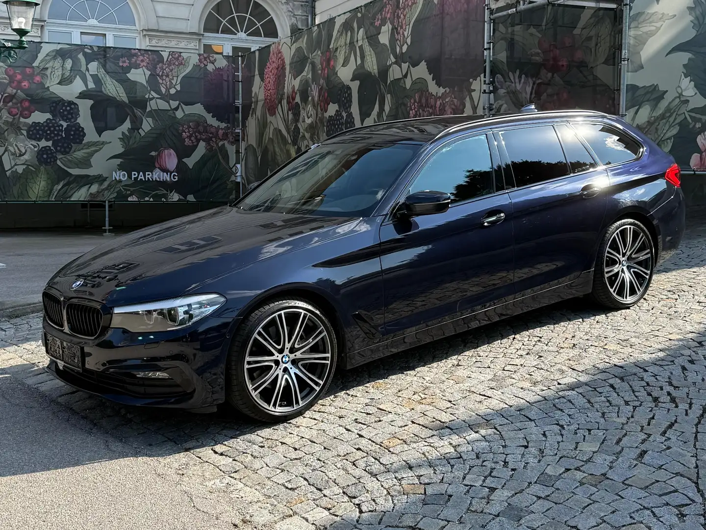 BMW 540 540d xDrive Touring Aut. Blau - 1