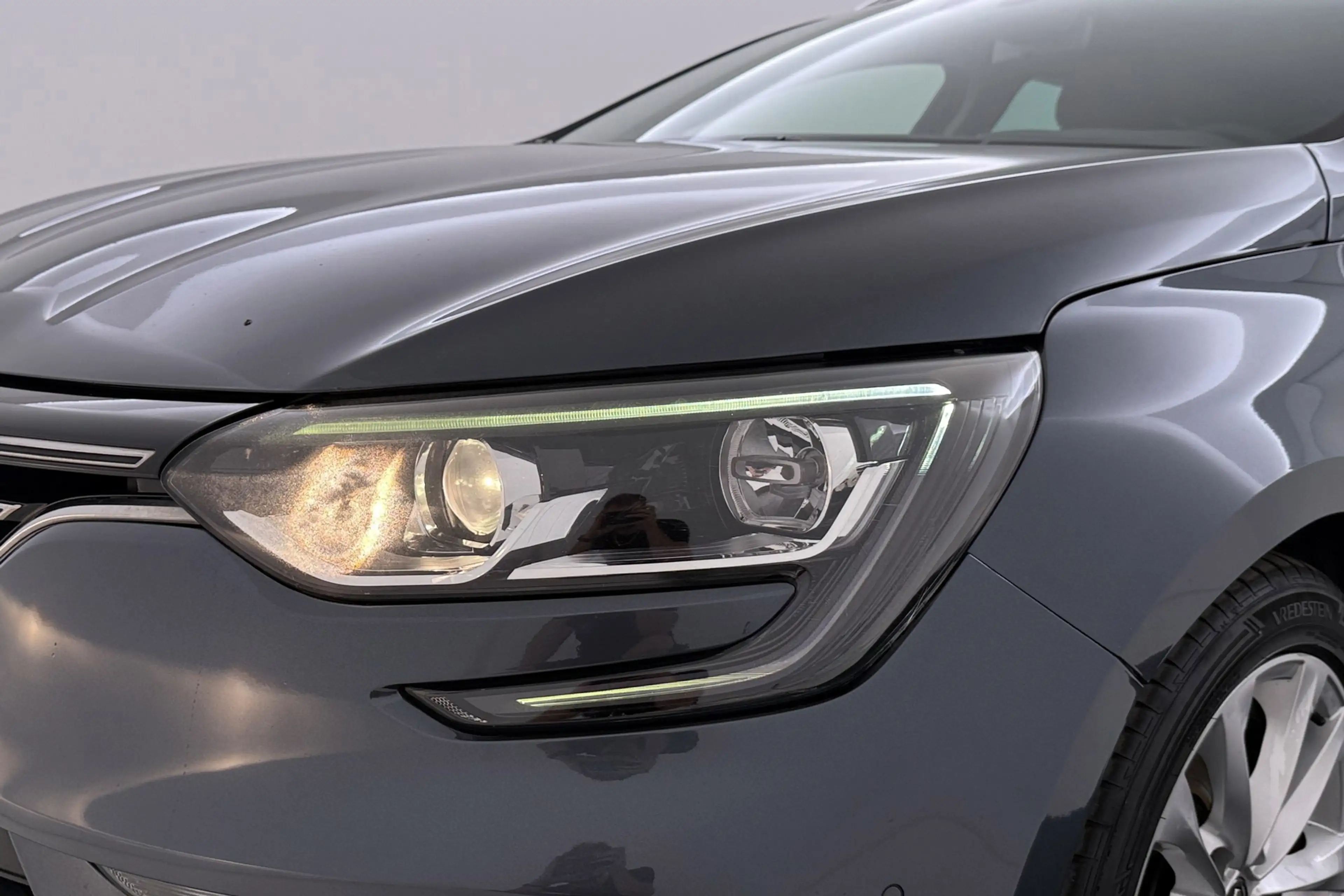 Renault Megane Estate 1.3 TCe Limited | Trekhaak | Camera | CarPl — photo 40