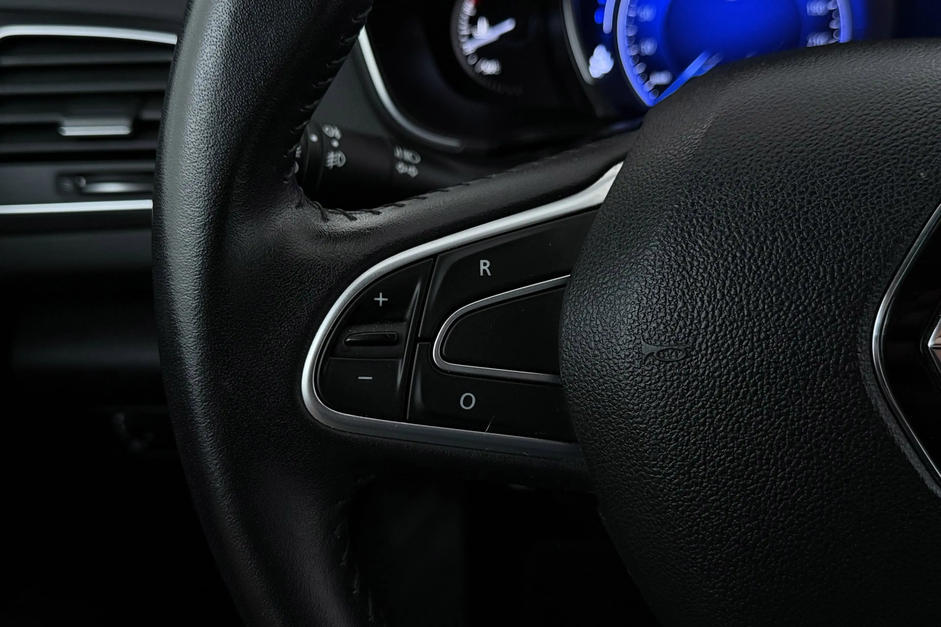 Renault Megane Estate 1.3 TCe Limited | Trekhaak | Camera | CarPl — photo 33