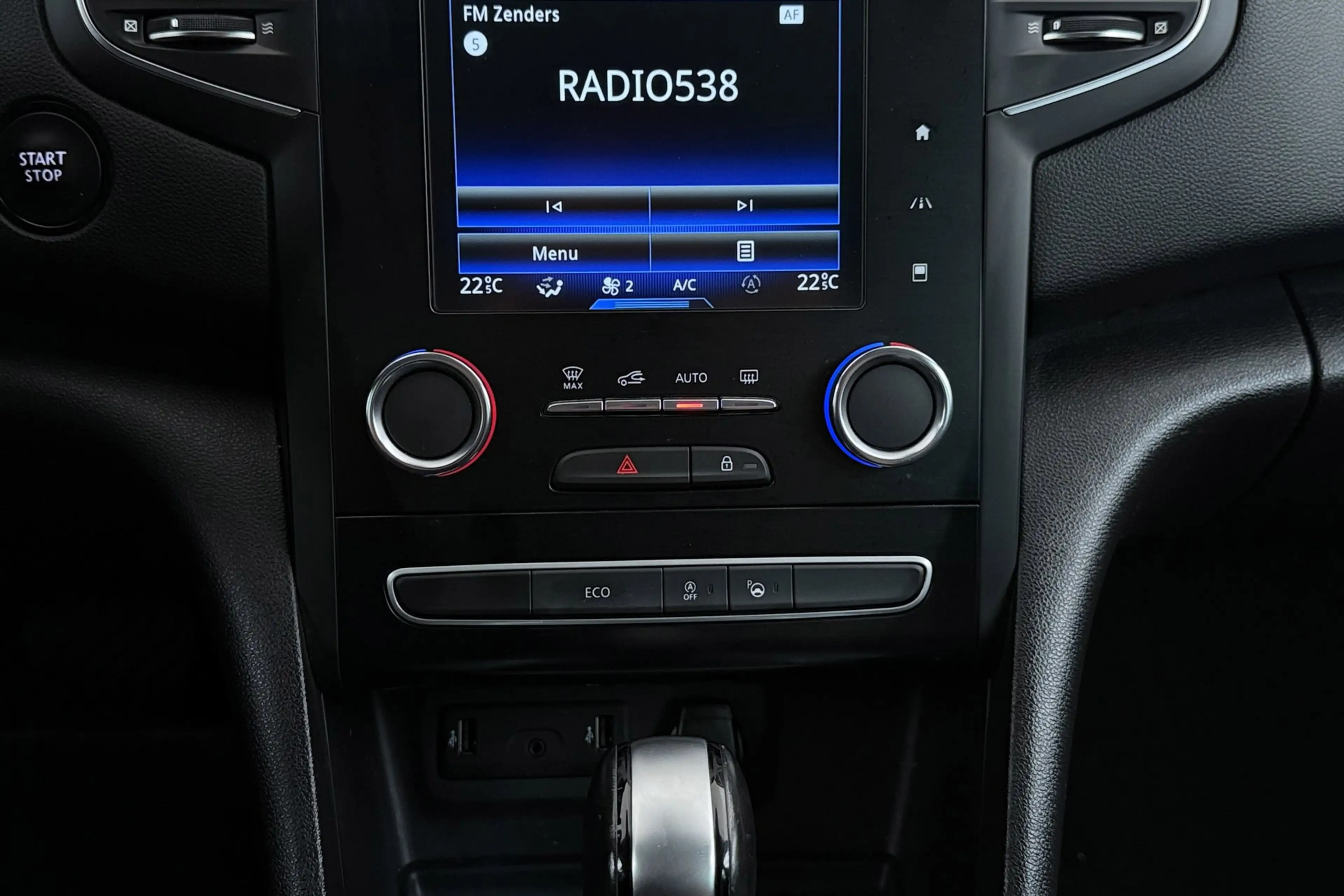 Renault Megane Estate 1.3 TCe Limited | Trekhaak | Camera | CarPl — photo 27