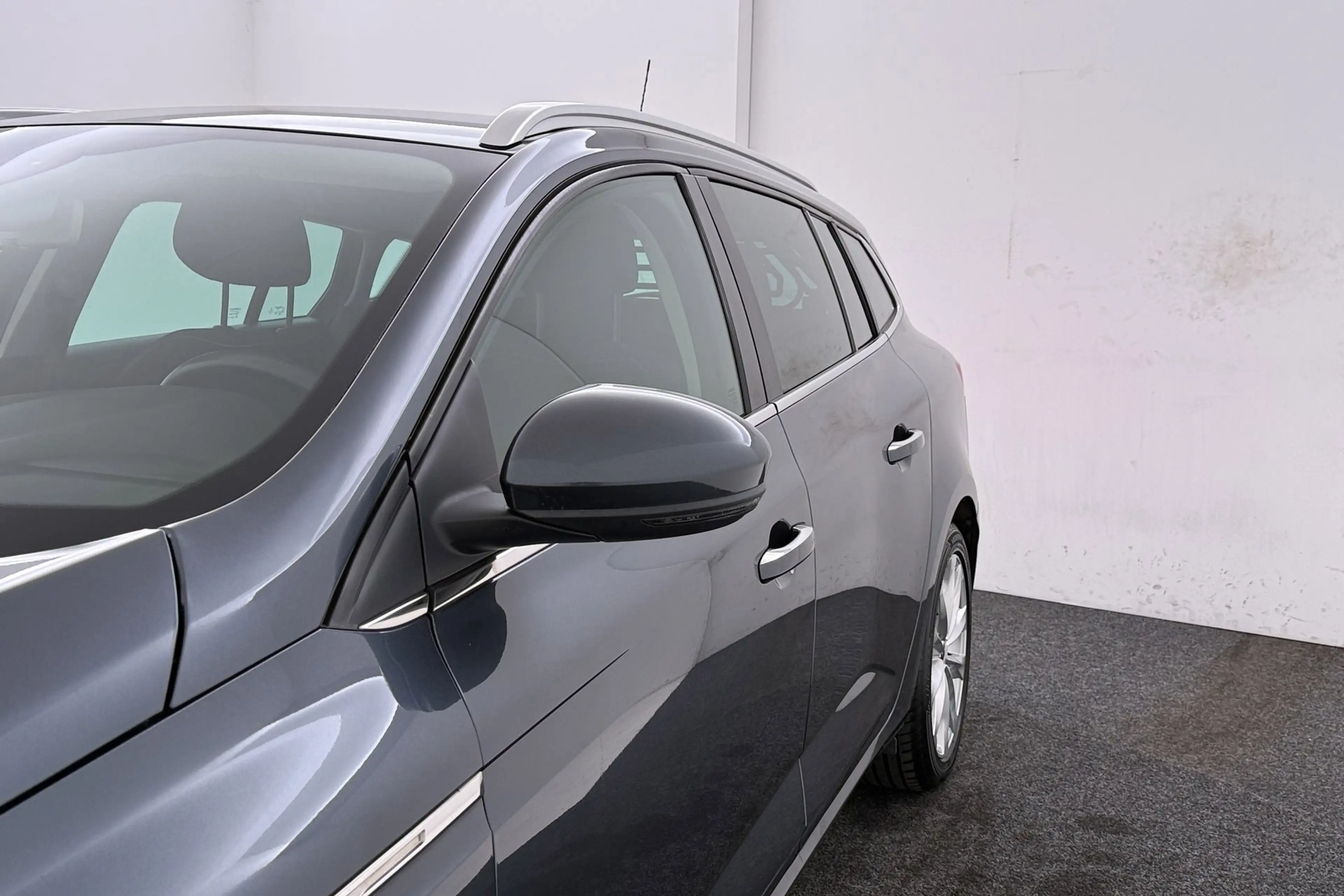 Renault Megane Estate 1.3 TCe Limited | Trekhaak | Camera | CarPl — photo 42
