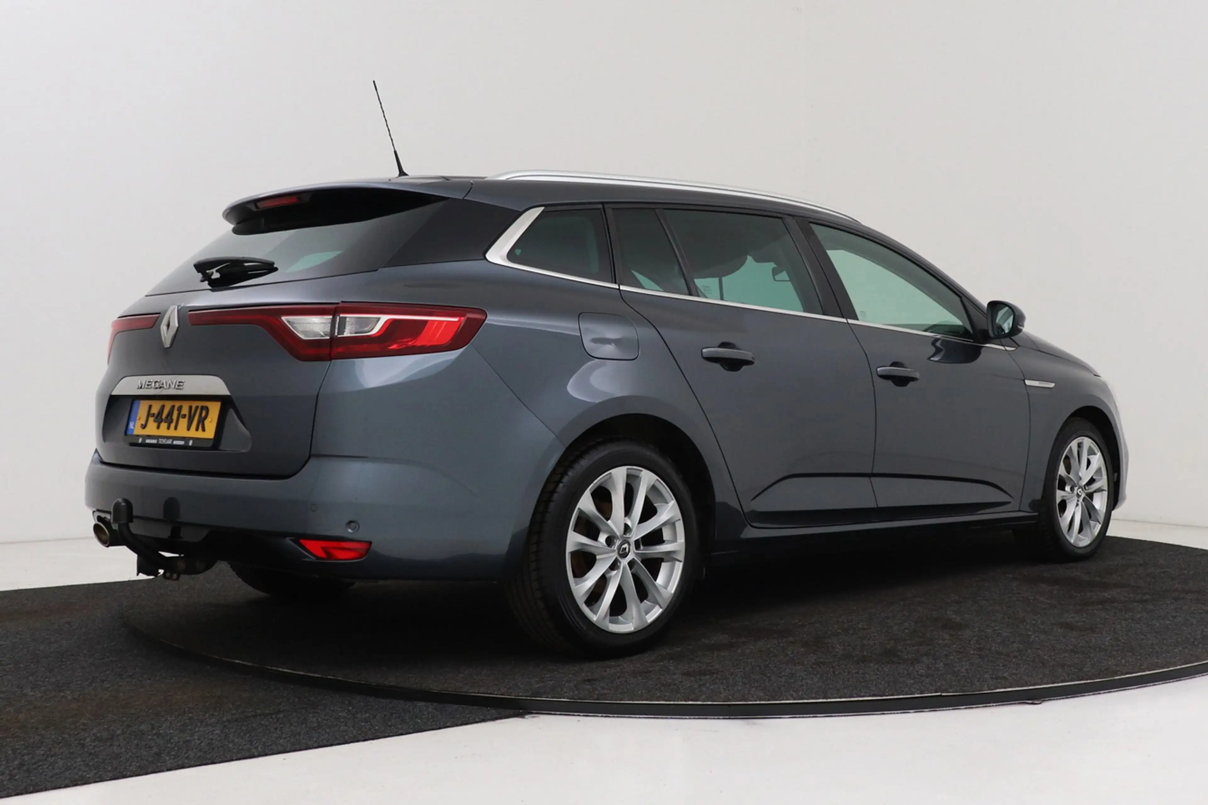 Renault Megane Estate 1.3 TCe Limited | Trekhaak | Camera | CarPl — photo 2