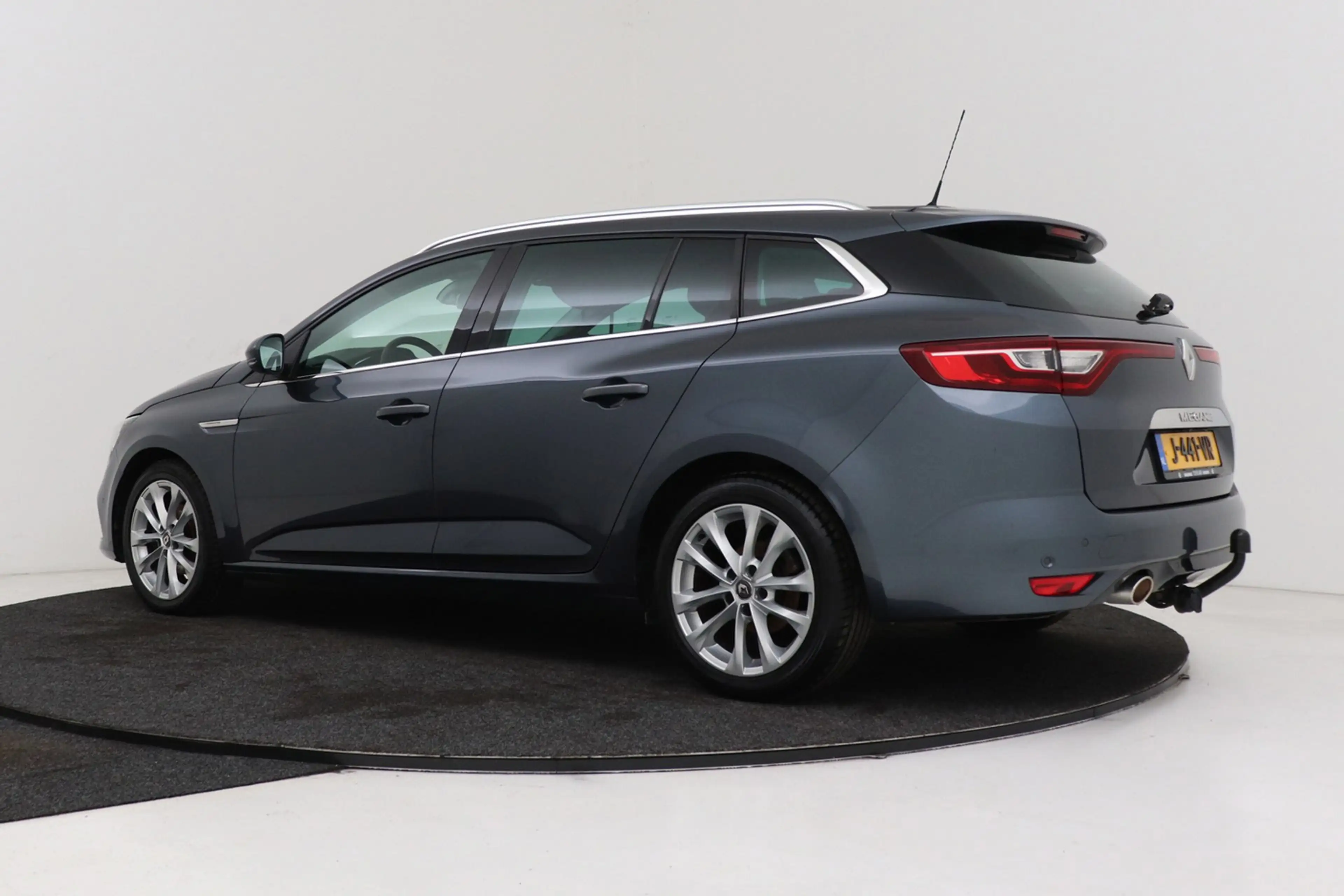 Renault Megane Estate 1.3 TCe Limited | Trekhaak | Camera | CarPl — photo 6