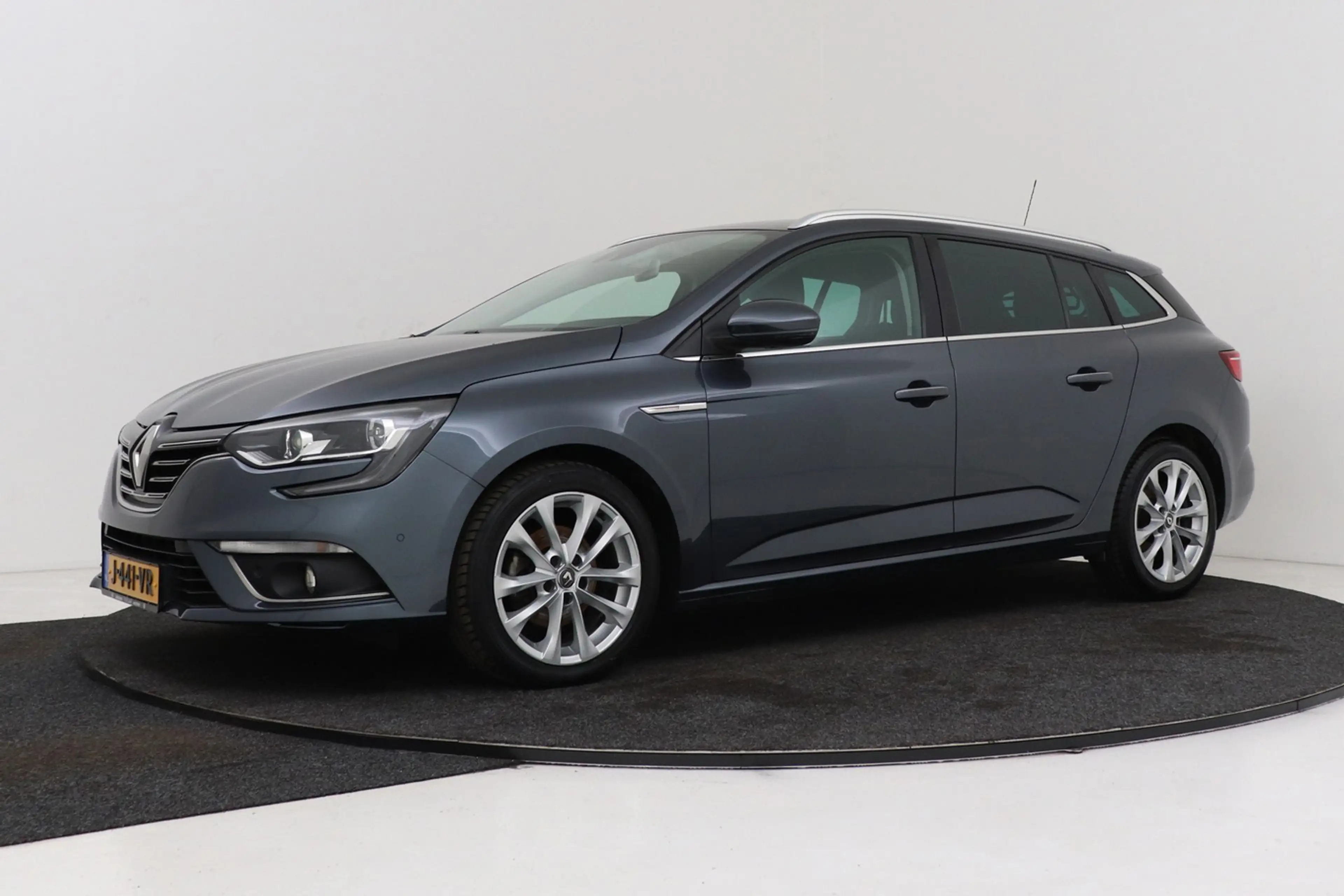 Renault Megane Estate 1.3 TCe Limited | Trekhaak | Camera | CarPl — photo 5