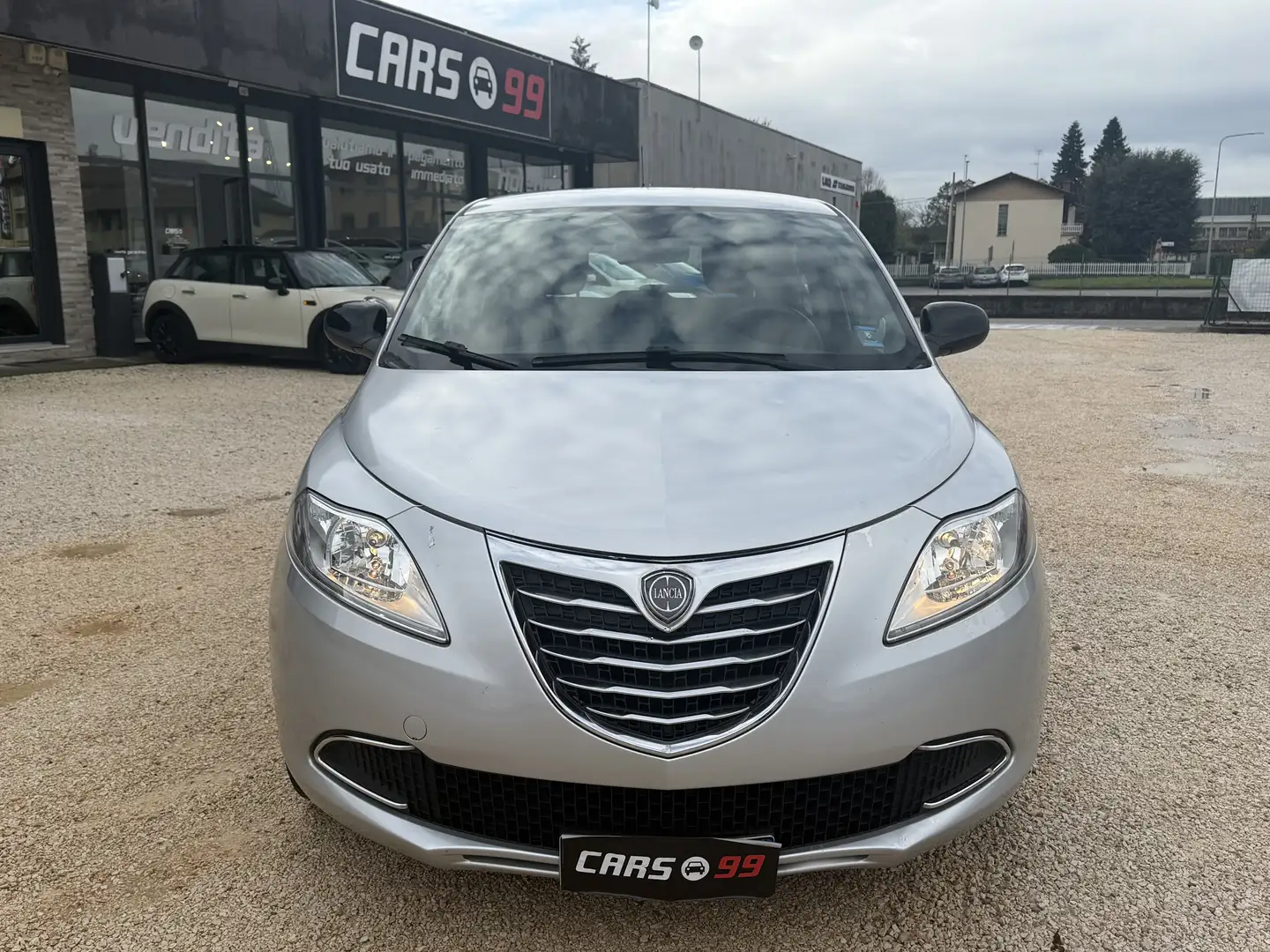 Lancia Ypsilon 1.2 8v Silver 69cv Silber - 2