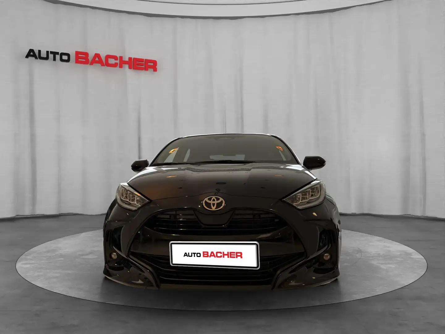 Toyota Yaris Yaris - 1,5 l, 116 P Schwarz - 2