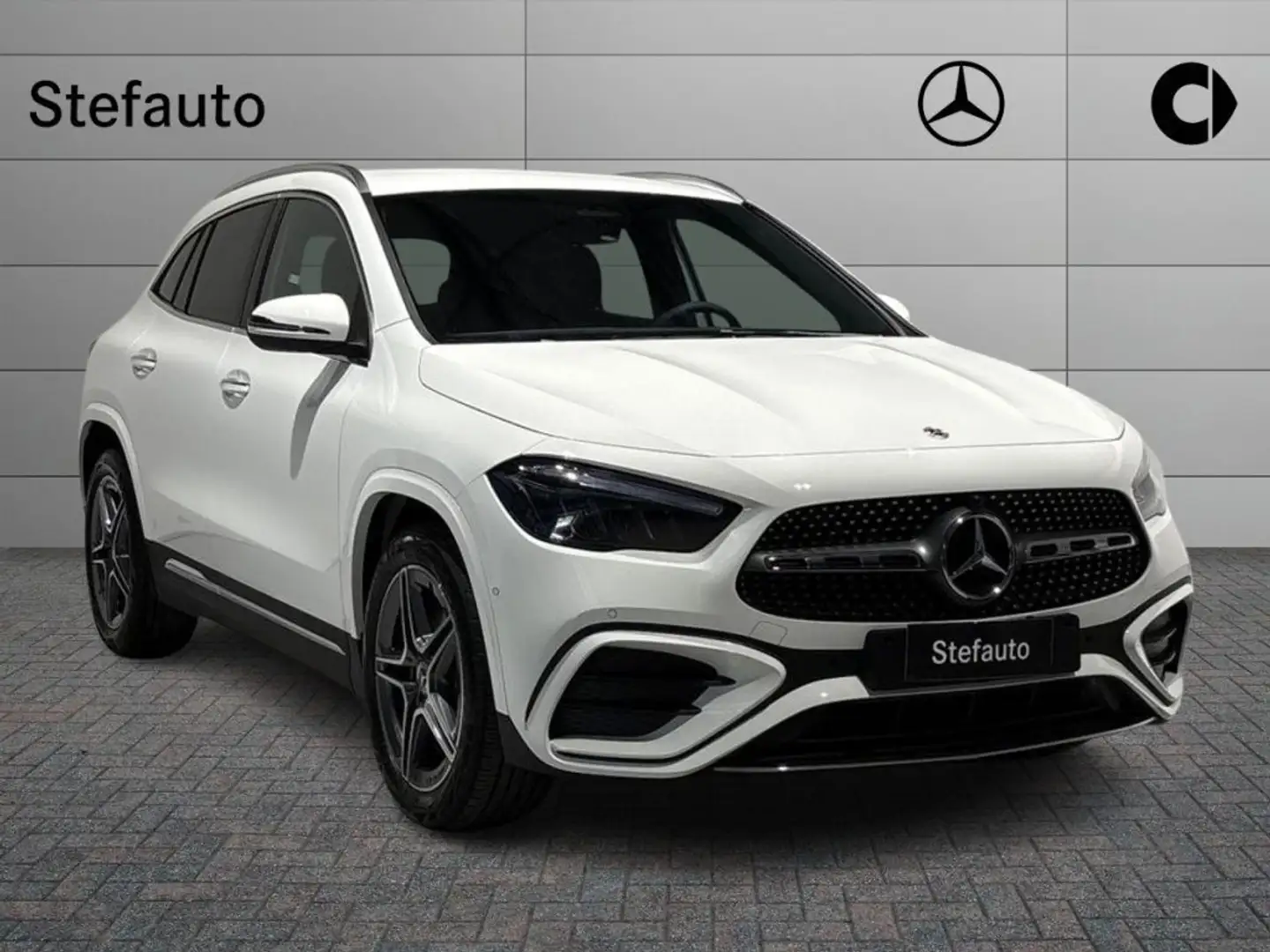Mercedes-Benz GLA 200 d Automatic AMG Line Advanced Plus Bianco - 1