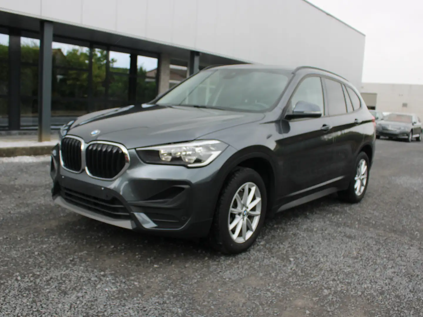 BMW X1 1.5 I S DRIVE BUSINESS CAMERA NAVI APP VERW.ZETELS Grijs - 1
