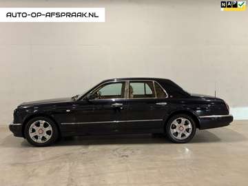6.8 V8 Red Label Leer NAP NL-auto