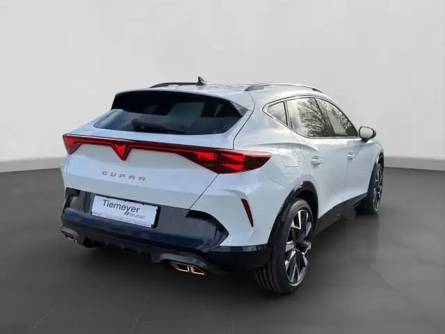 CUPRA Formentor view 3