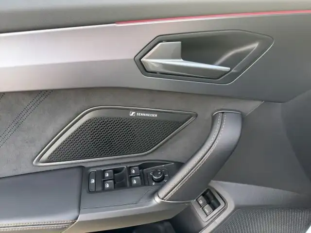 CUPRA Formentor view 8