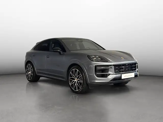 Porsche Cayenne view 7