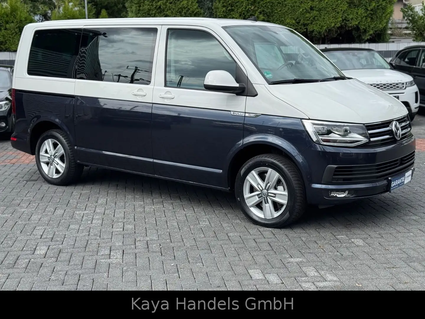 Volkswagen T6 Multivan 150 KW Navi/AHK/Kamera/LED/7-Sitzer Weiß - 2