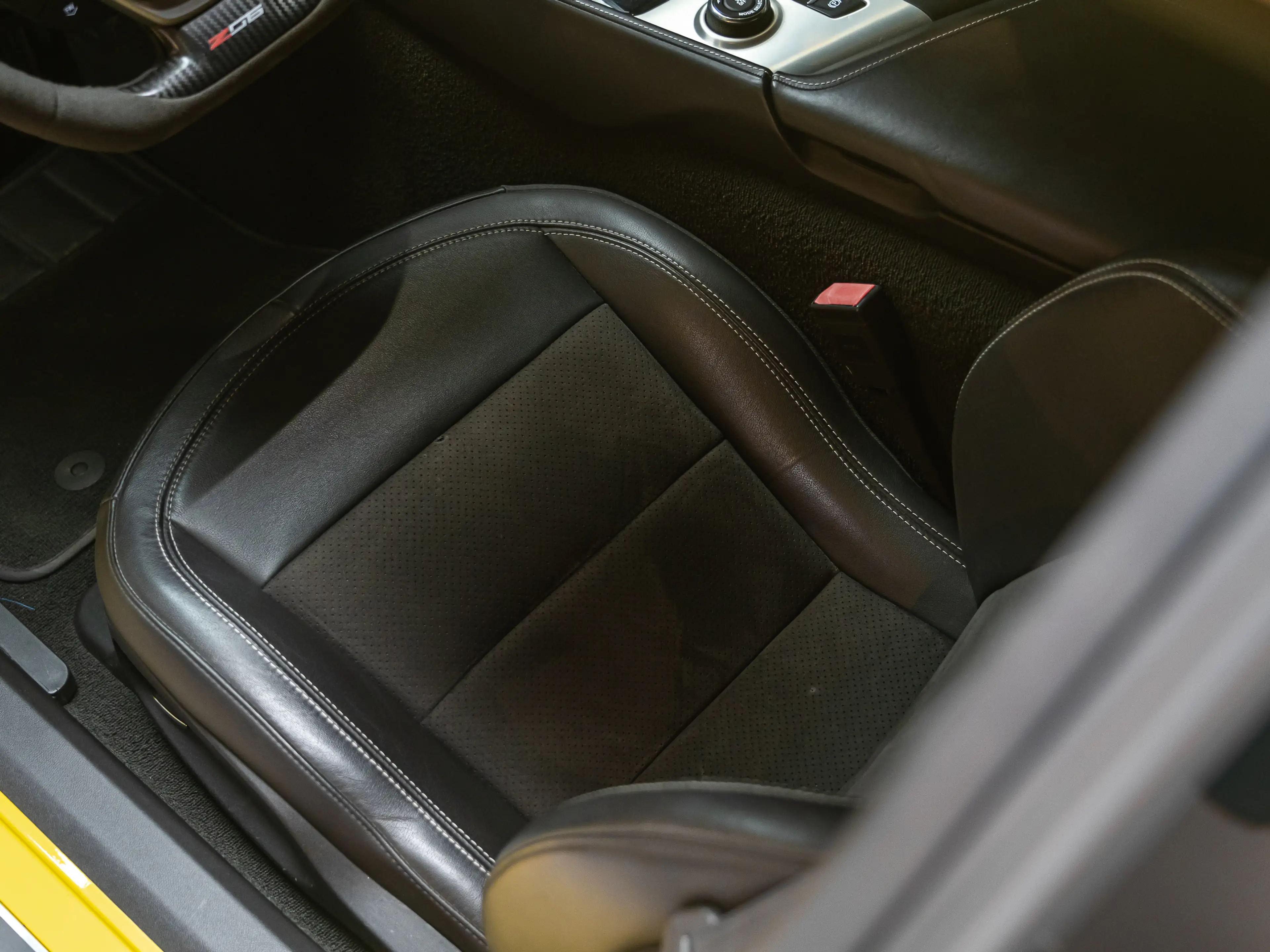 Chevrolet Corvette Corvette Z06 Convertible 6.2i V8 Supercharged 3LZ — photo 15