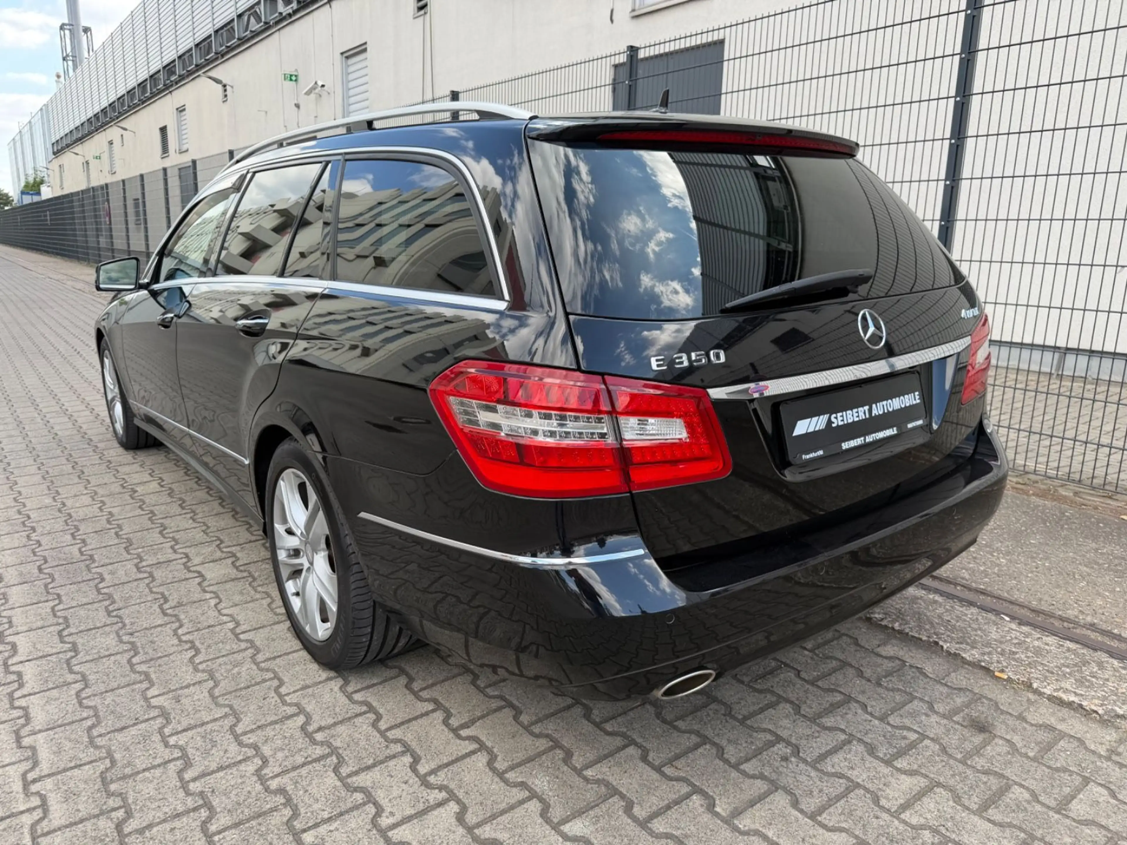 Mercedes-Benz E 350 T 4Matic GSD/LEDER/RFK/MEMORY — photo 7