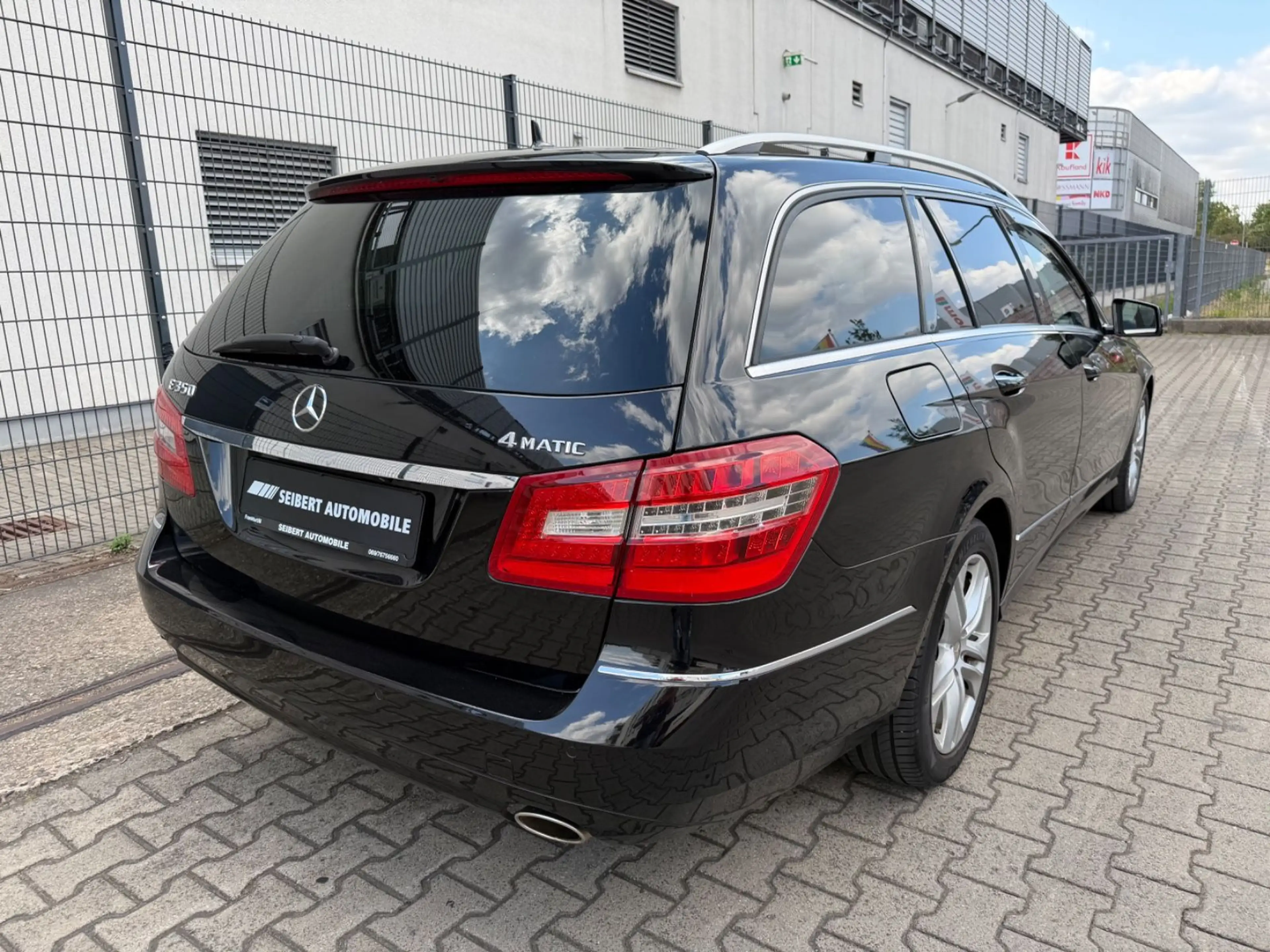 Mercedes-Benz E 350 T 4Matic GSD/LEDER/RFK/MEMORY — photo 3
