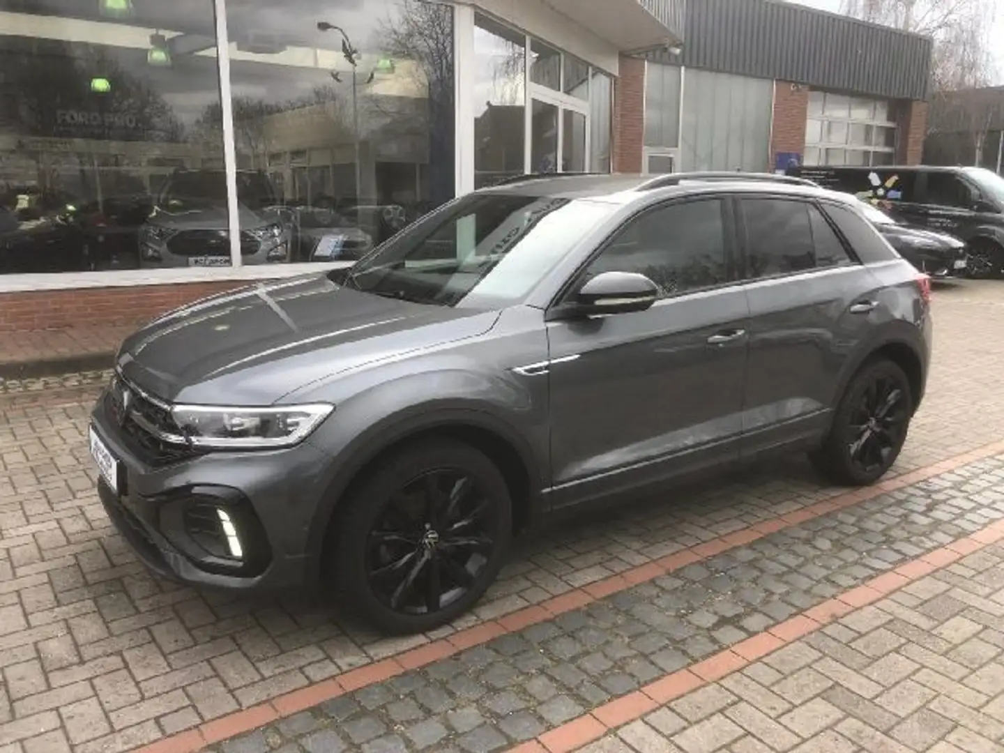 Volkswagen T-Roc 2.0 TDI EU6d R-Line Navi Dyn. Kurvenlicht ACC Klim Grijs - 2