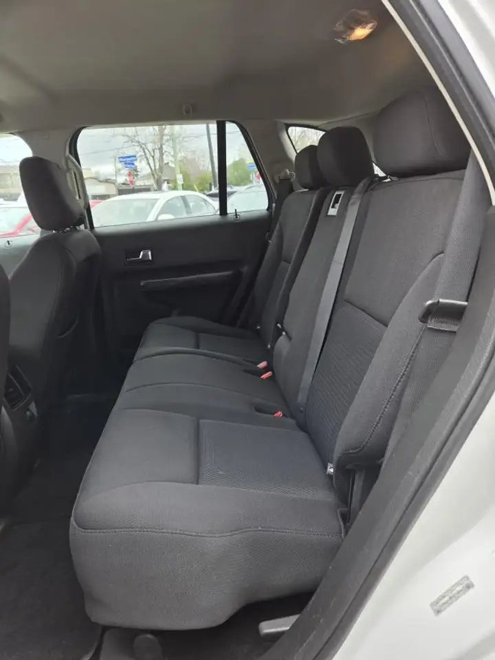 Ford Edge photo Ford Edge