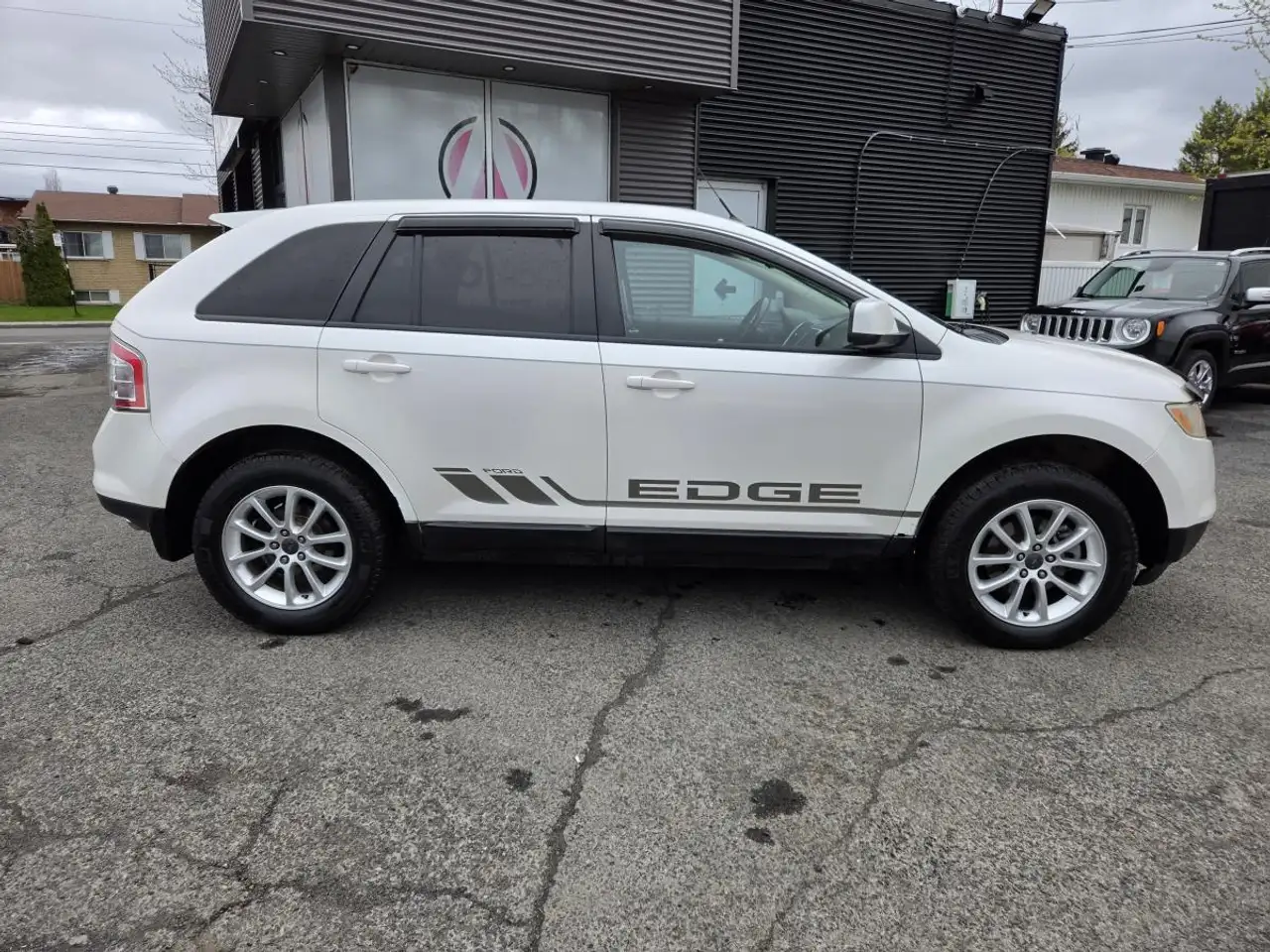 Ford Edge photo Ford Edge