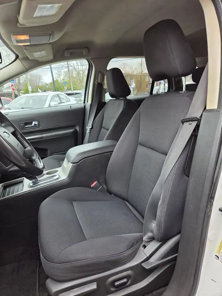 Ford Edge photo Ford Edge