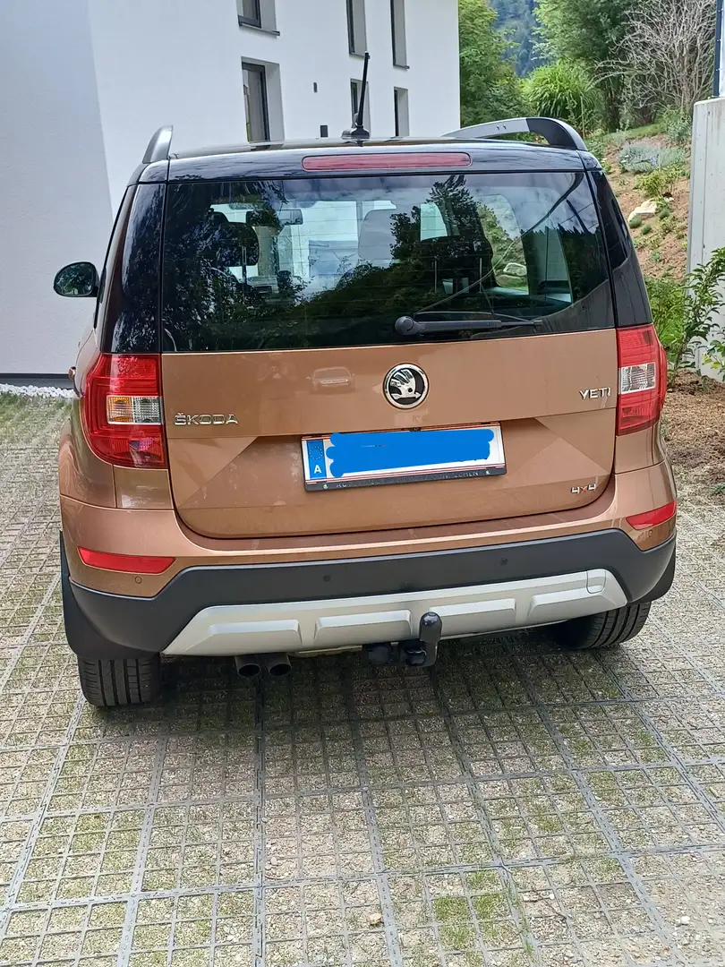 Skoda Yeti Yeti Outdoor Elegance 2,0 TDI 4x4 Outdoor Elegance Bronze - 2