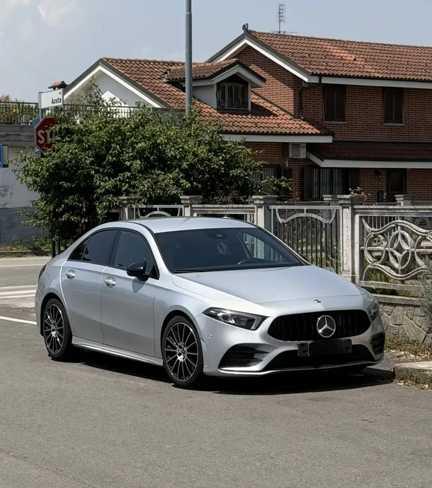 Mercedes-Benz A 180
