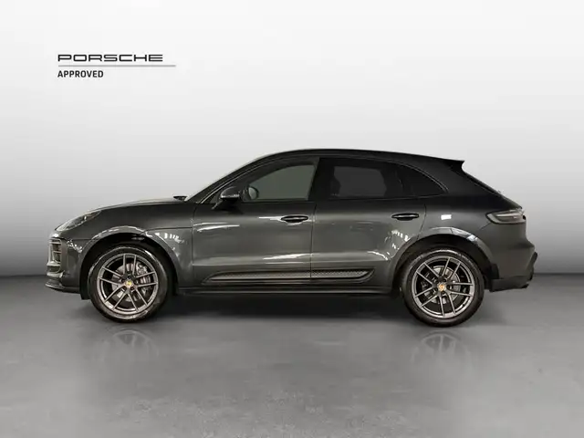 Porsche Macan view 2