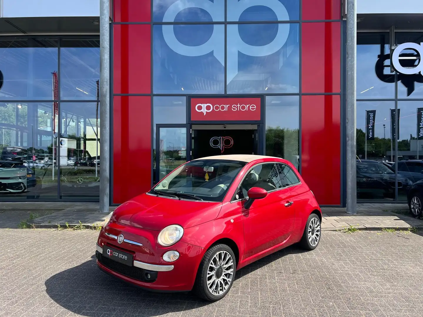 Fiat 500C 1.4 Lounge Червоний - 1