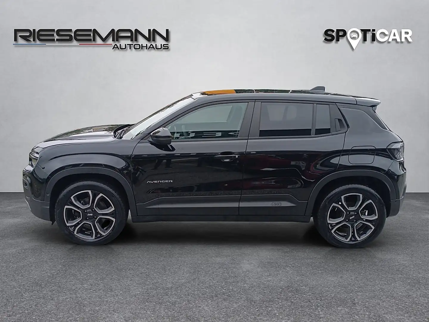 Jeep Avenger BEV 54kWh Summit Schwarz - 2