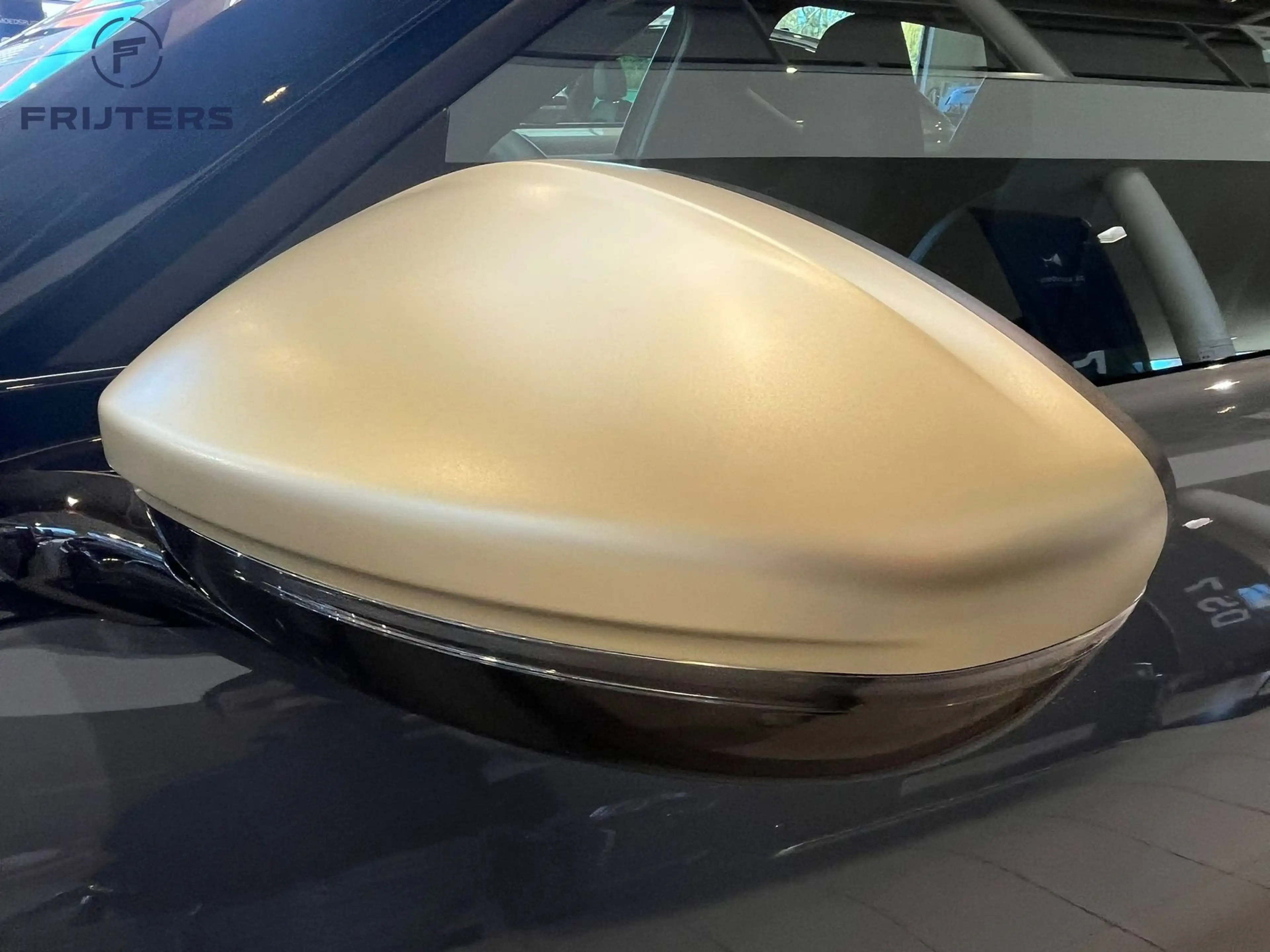 DS Automobiles DS 3 Crossback Performance Line Hybrid — photo 12