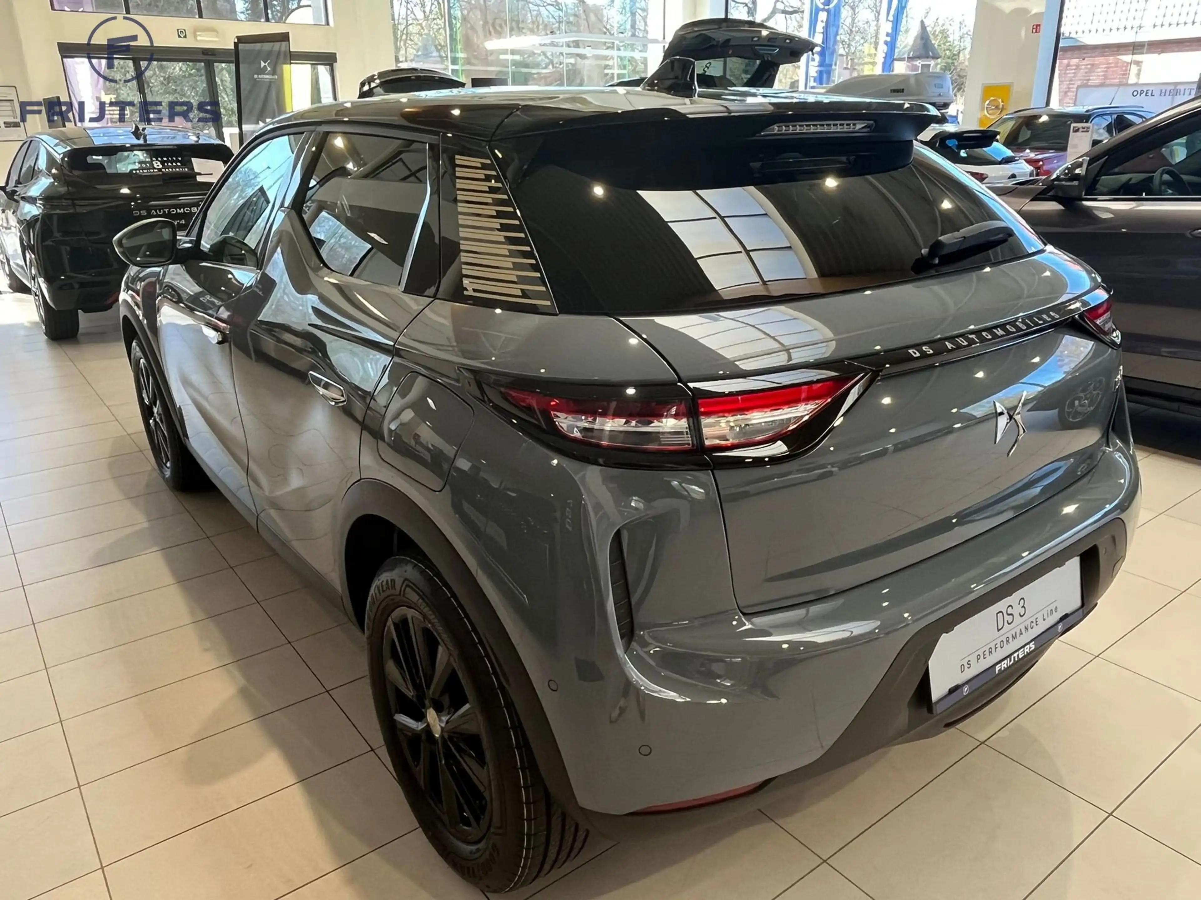 DS Automobiles DS 3 Crossback Performance Line Hybrid — photo 4
