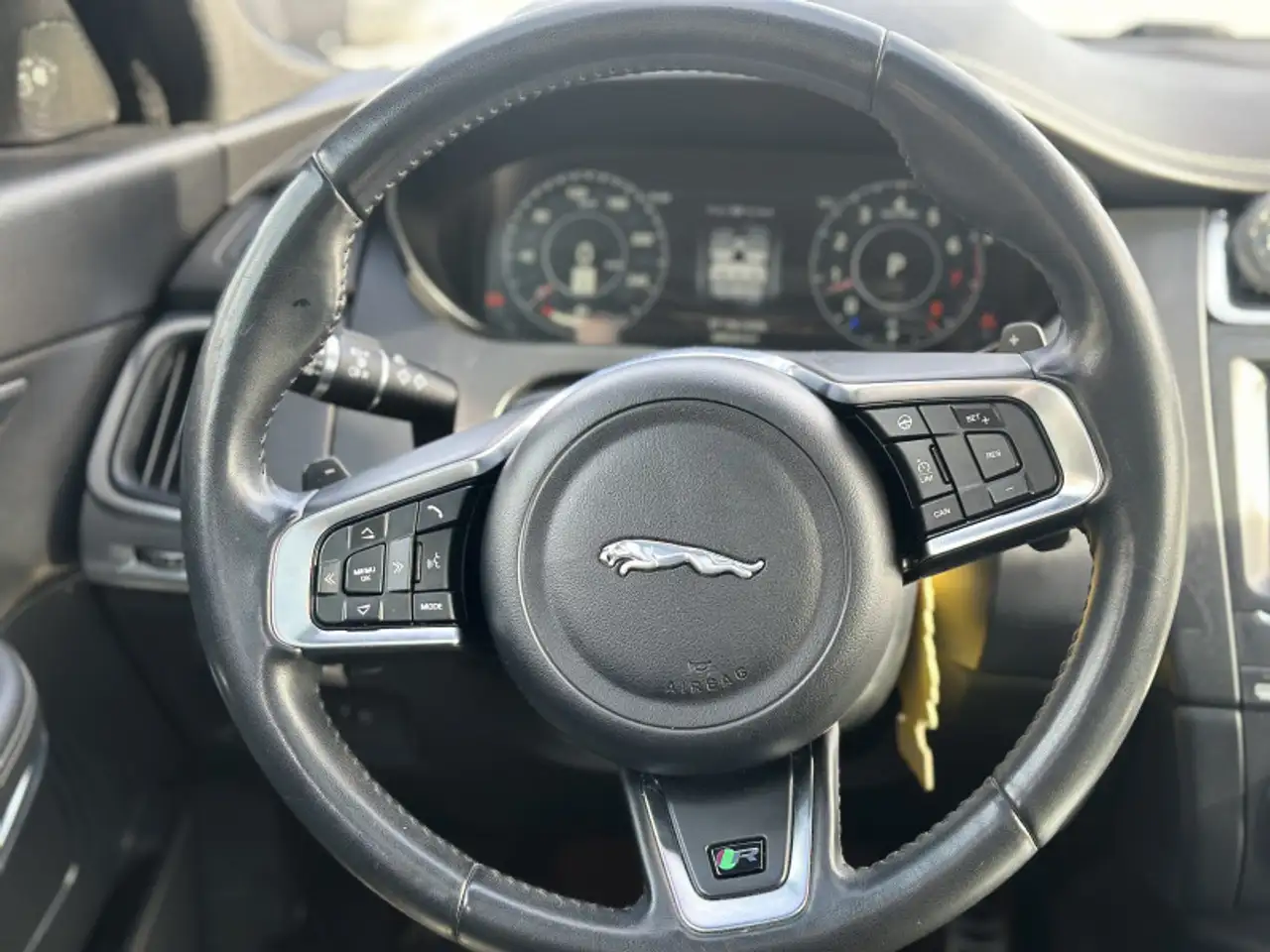 Jaguar E-Pace снимка Jaguar E-Pace