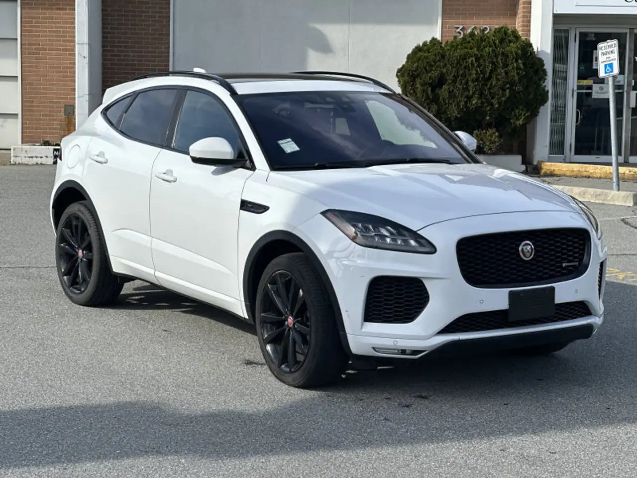 Jaguar E-Pace снимка Jaguar E-Pace